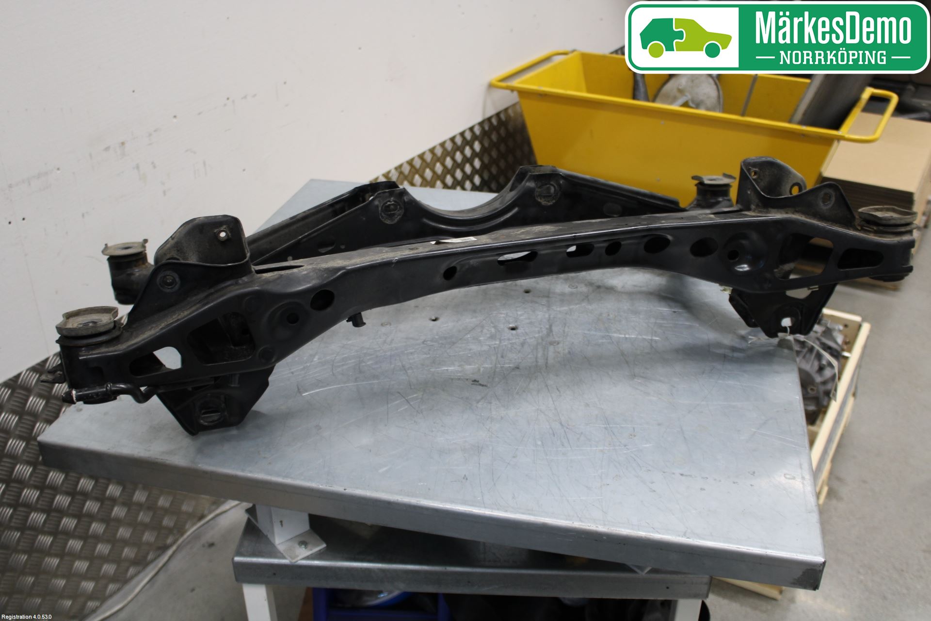 Volkswagen VW PASSAT 15-19 Bakaksel Feste Travers-Ramme
