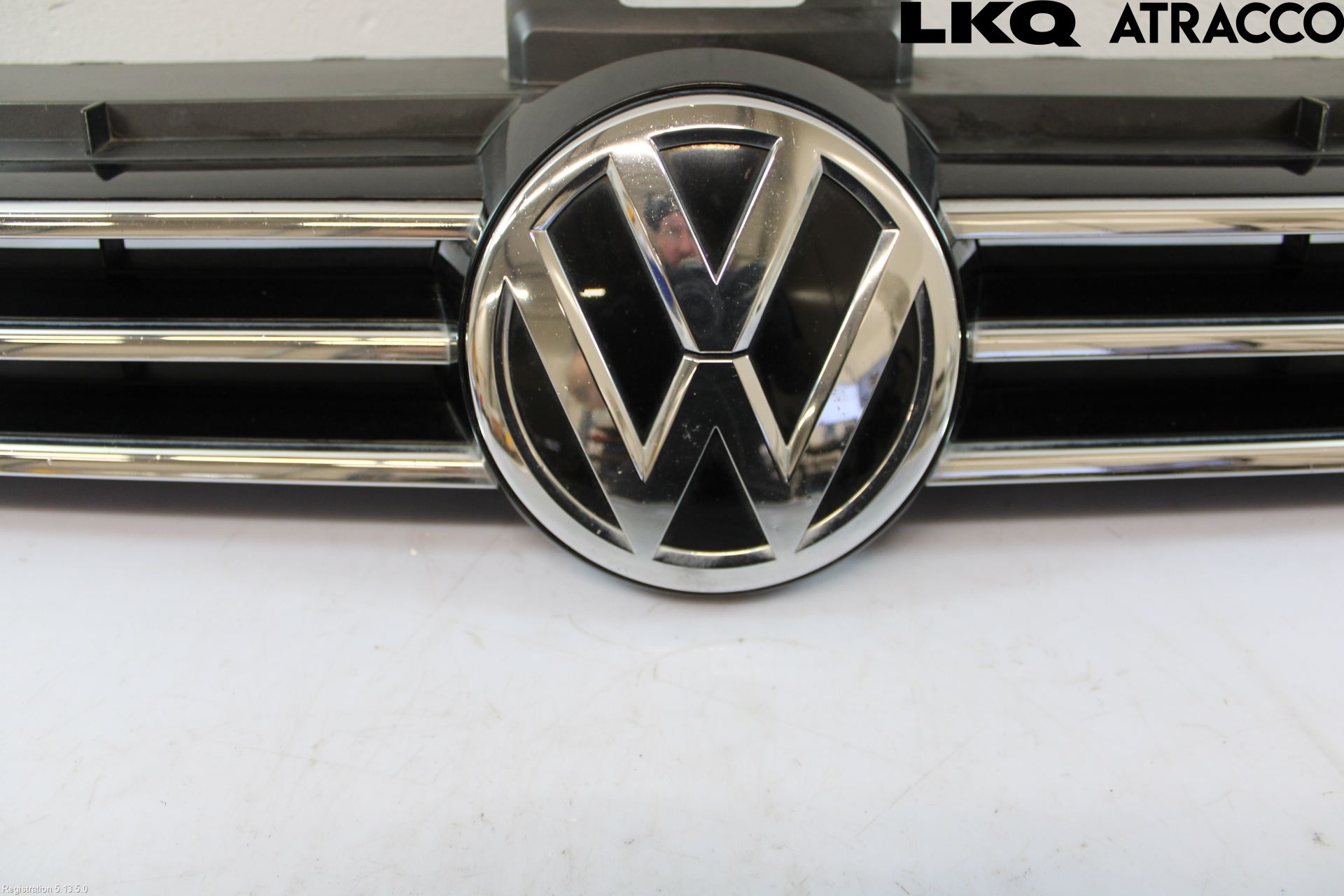 Volkswagen VW GOLF SPORTSVAN 15-20 Grill Komplett