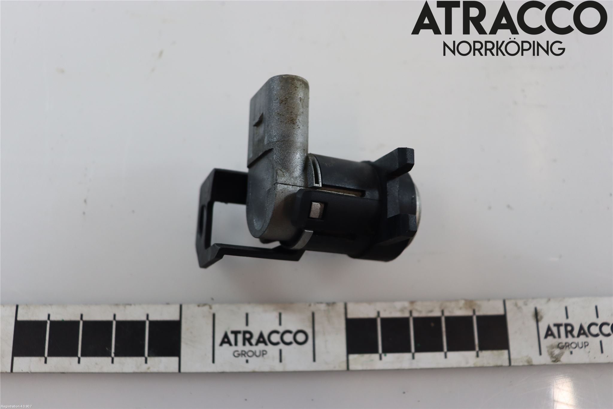 Audi A8/S8 4D 94-02 Sensor Ryggesensor