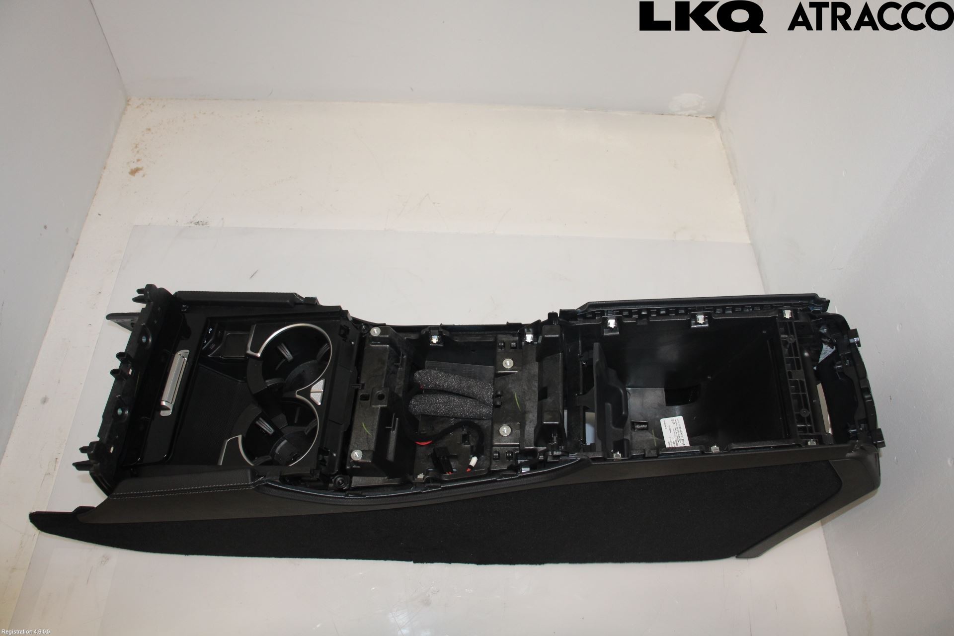 Mercedes-Benz MB GLE-KLASS (W167/V167/C167) 19- Instrumentkonsoll Midt