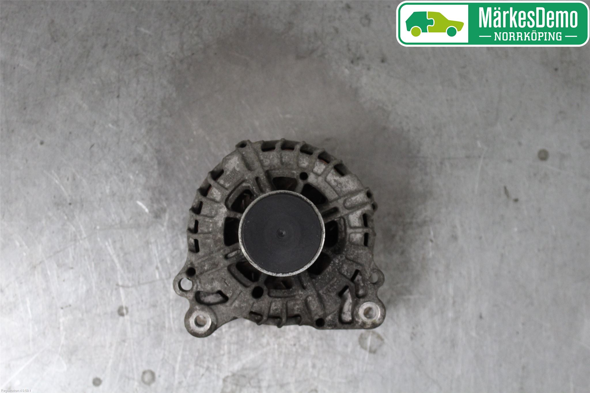 Volkswagen VW CADDY      04-10 Dynamo