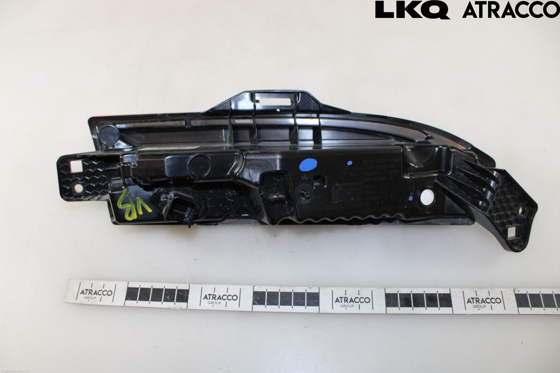 Tesla MODEL 3 17- Refleks Bak