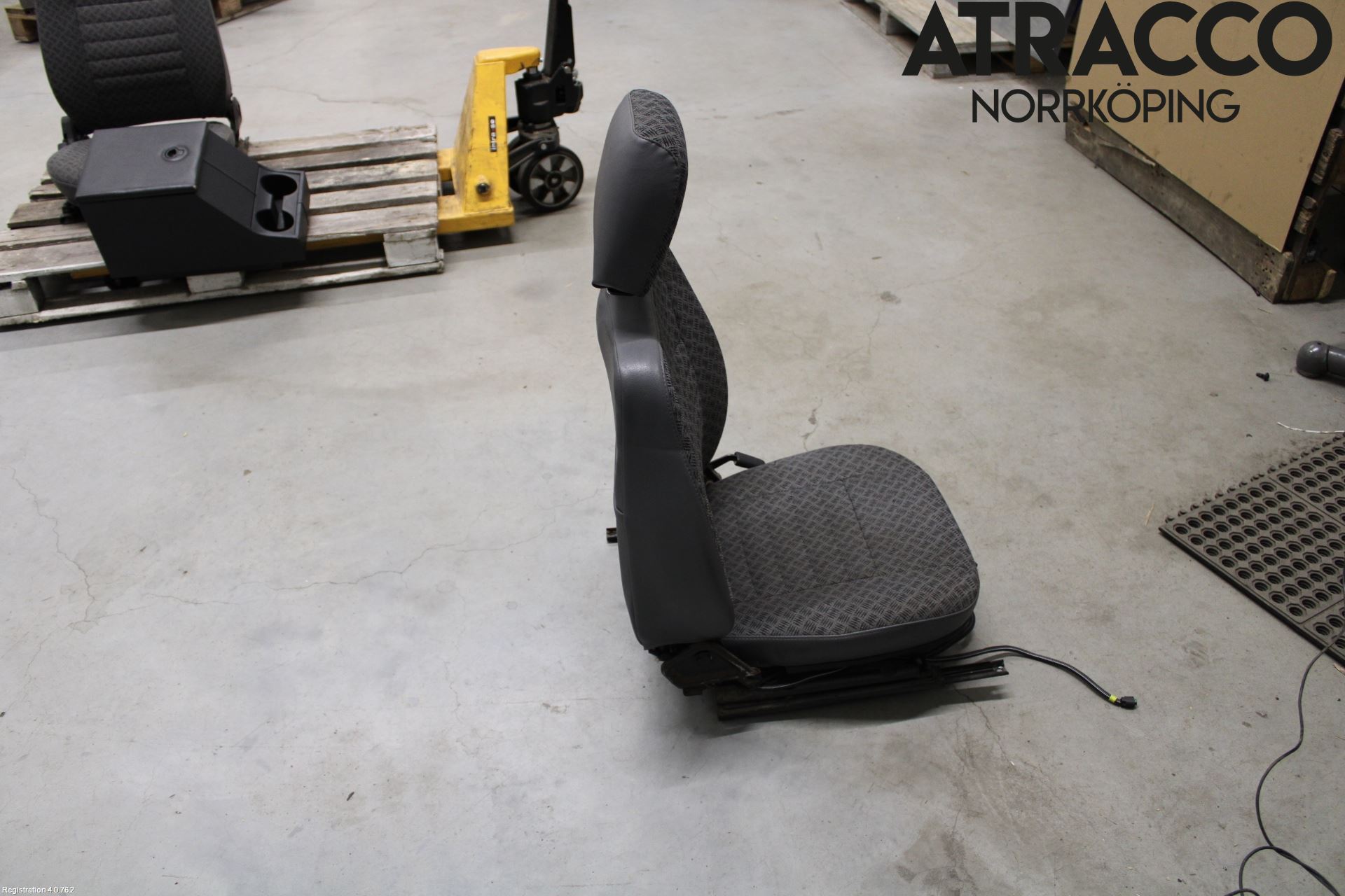 Landrover DEFENDER (L316) 87-06 Innr Sete Foran Venstre