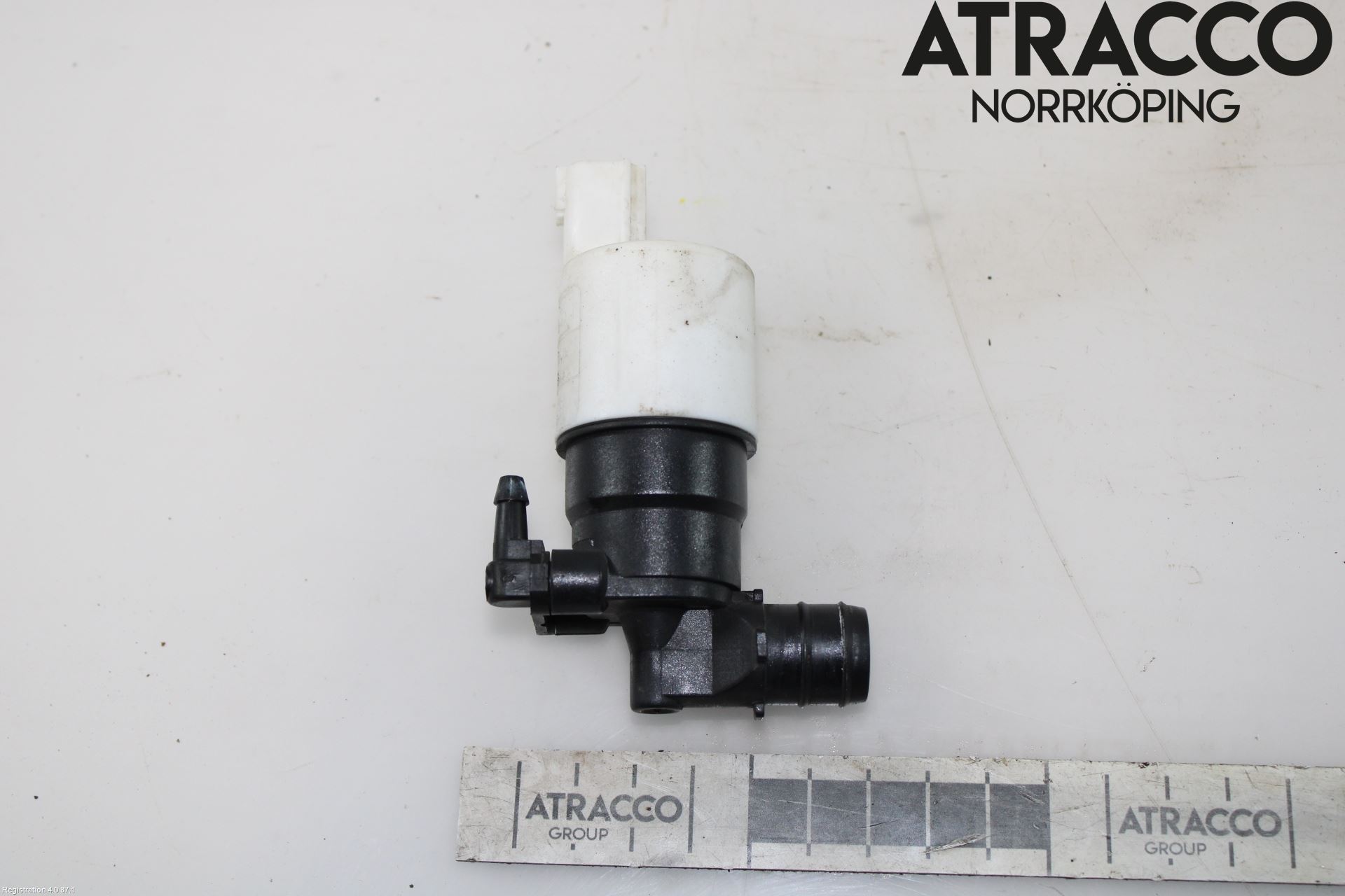 Jaguar XE (X760) 15-24 Spylerpumpe Frontrute