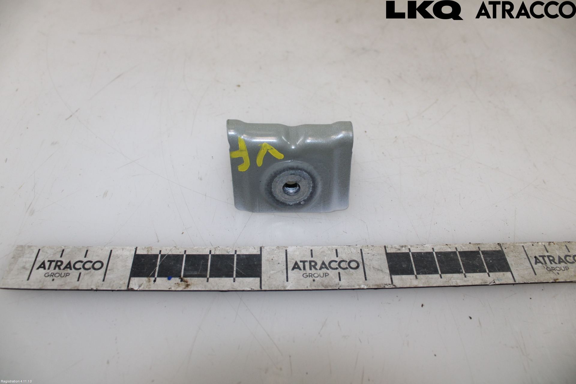 Volkswagen VW GOLF / E-GOLF VIII 20- Frontskjermfeste Venstre