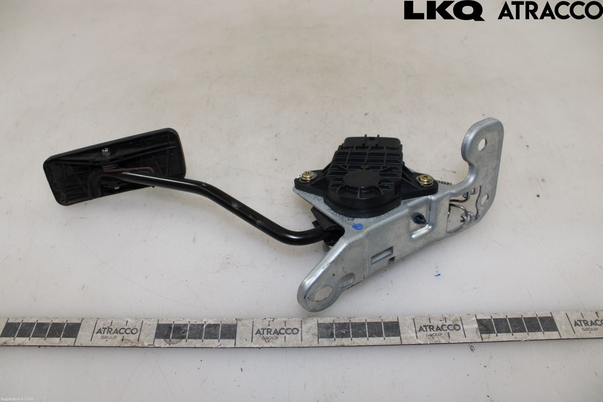 Subaru LEGACY    04-06 Gasspedal