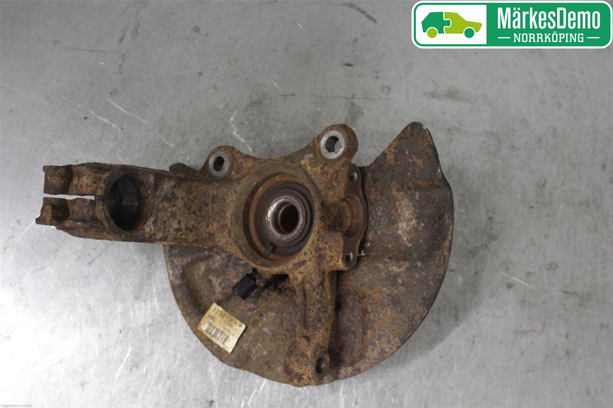Volkswagen VW TRANSP/CARAVELLE (T5) 04-15 Spindel Vf