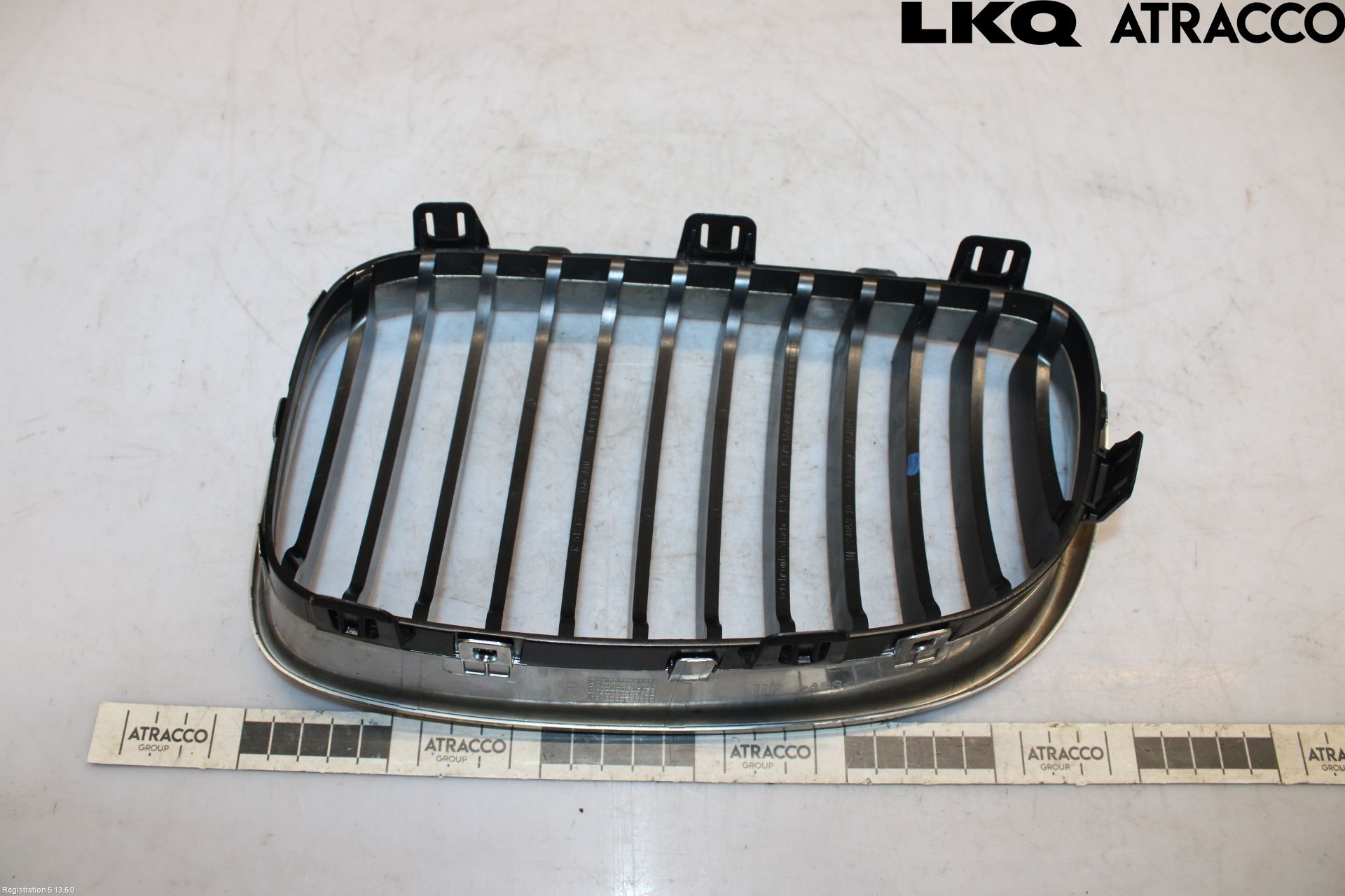 BMW 1 E87/81 5D/3D 03-11 Grilldel Høyre