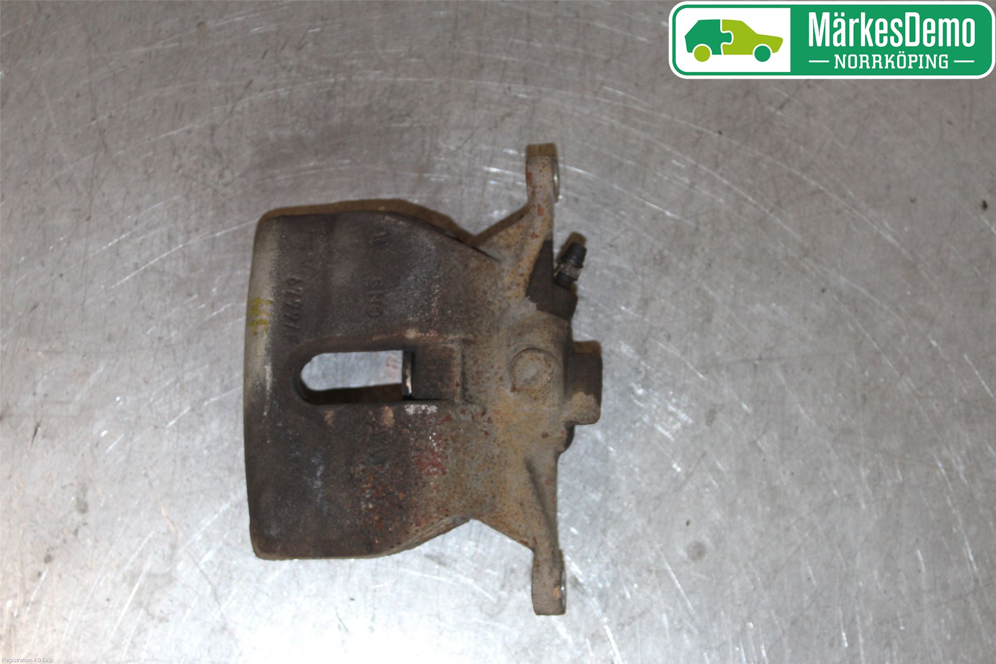Volkswagen VW PASSAT 15-19 Bremsecaliper Foran Høyre