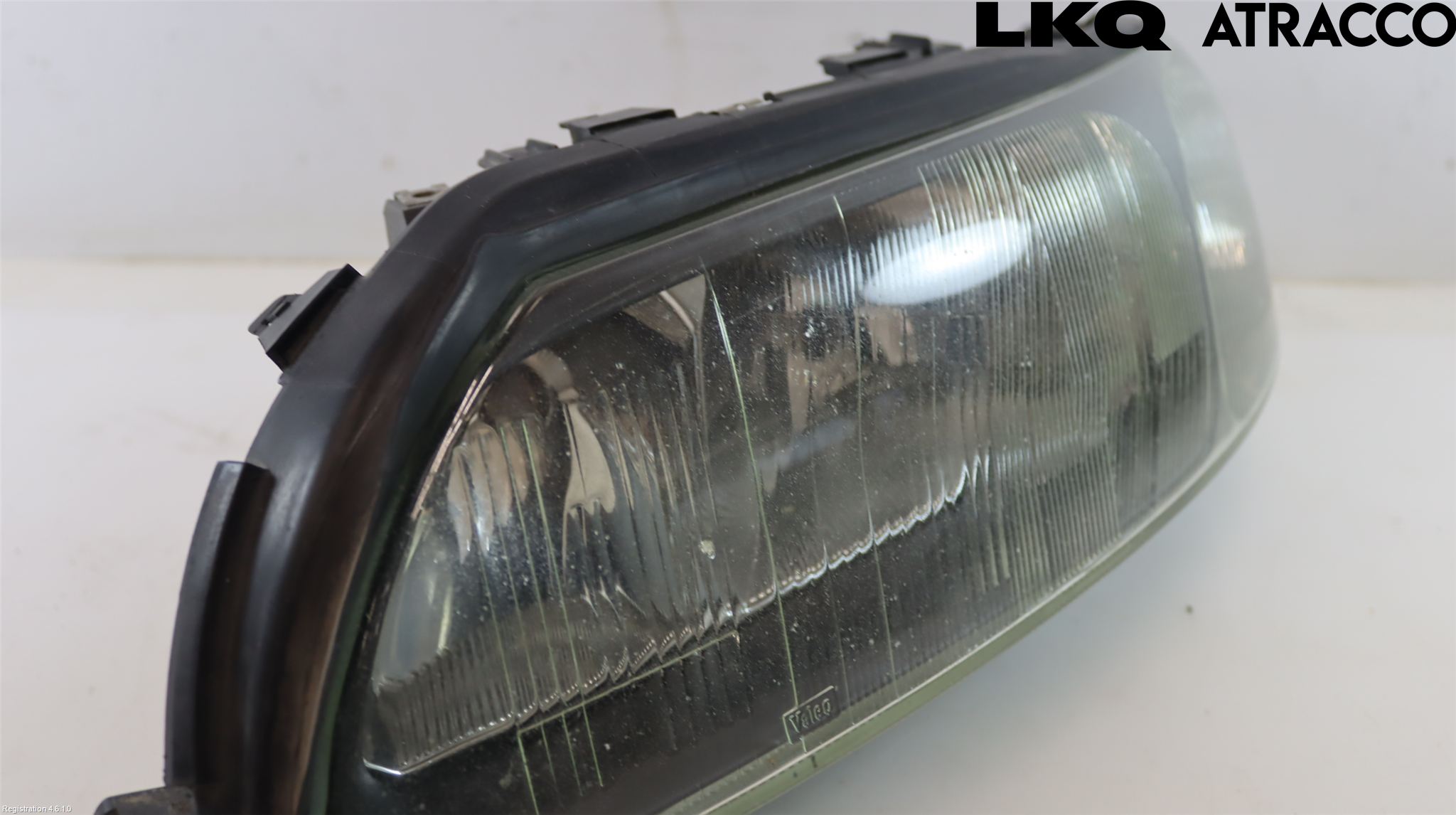 Volvo V70 00-04 Frontlykt Venstre