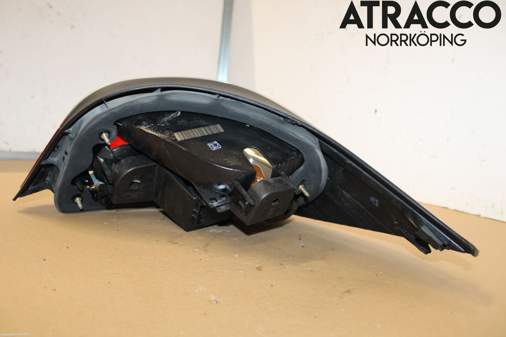 BMW 5 E60/61 Sed/Tou 02-10 Baklykt Venstre