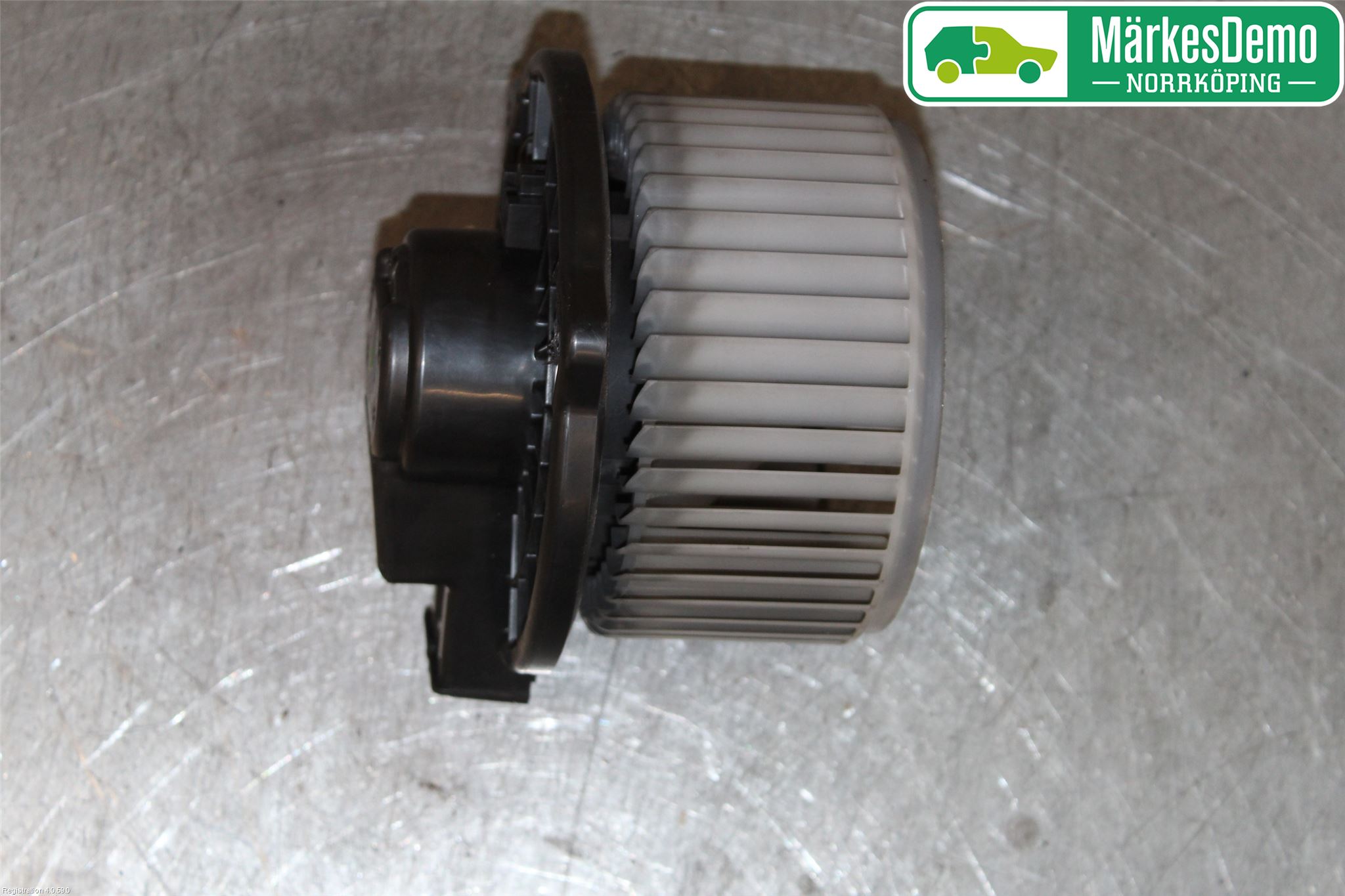 Subaru JUSTY      N Varmeapparat Viftemotor