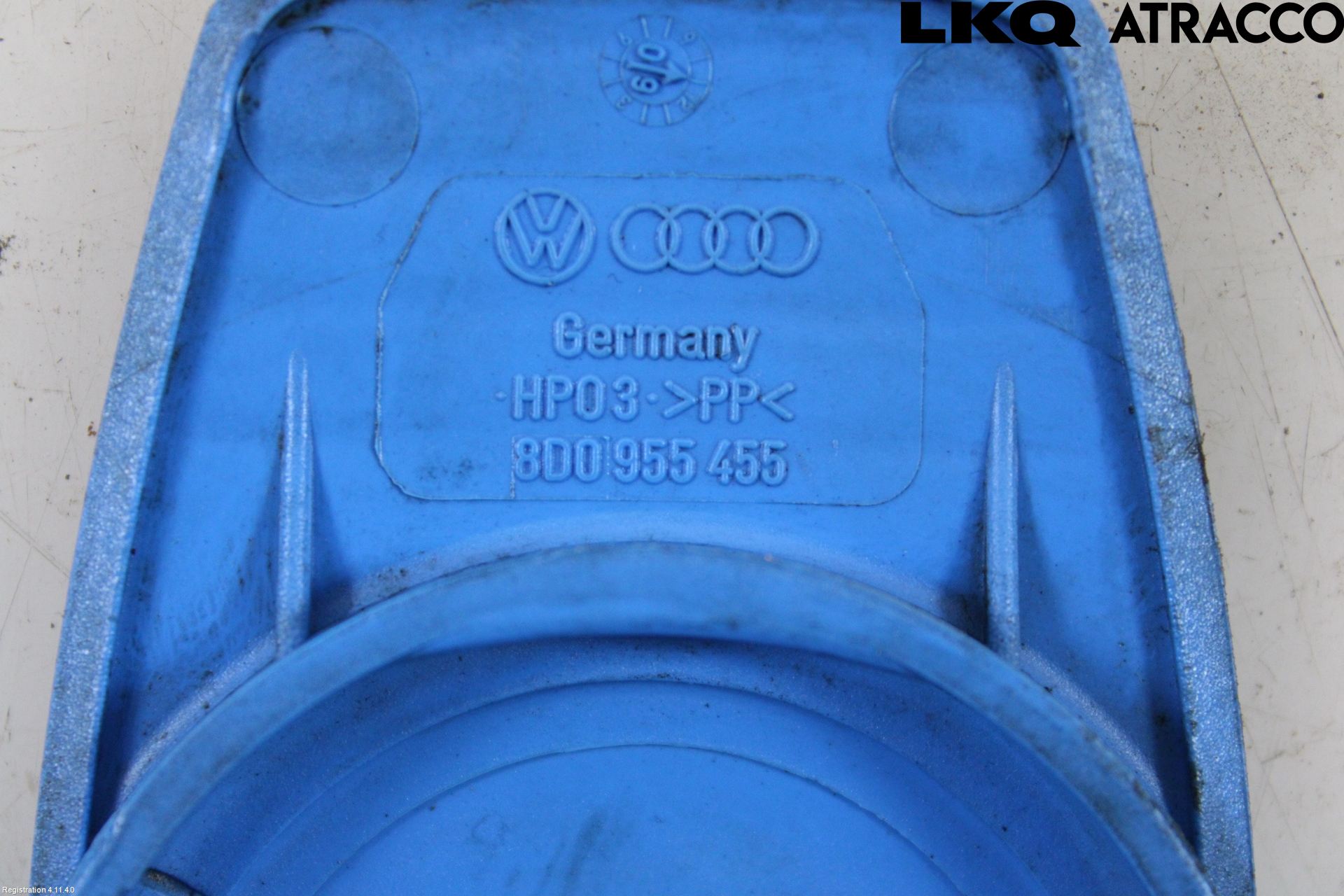 Audi A6/S6     05-11 Spylertank Lokk