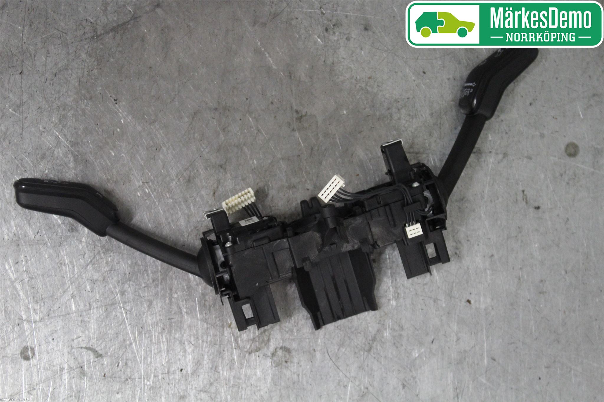 Volkswagen VW GOLF / E-GOLF VII 13-20 Bryter Ratt Kombi H Og V