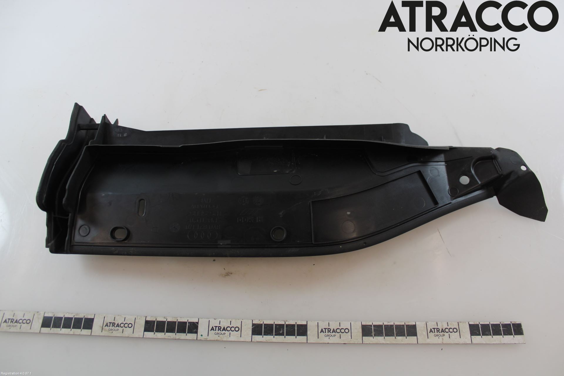 Audi A3/S3 8Y 21- Visker Deksel-Grill-Under Frr