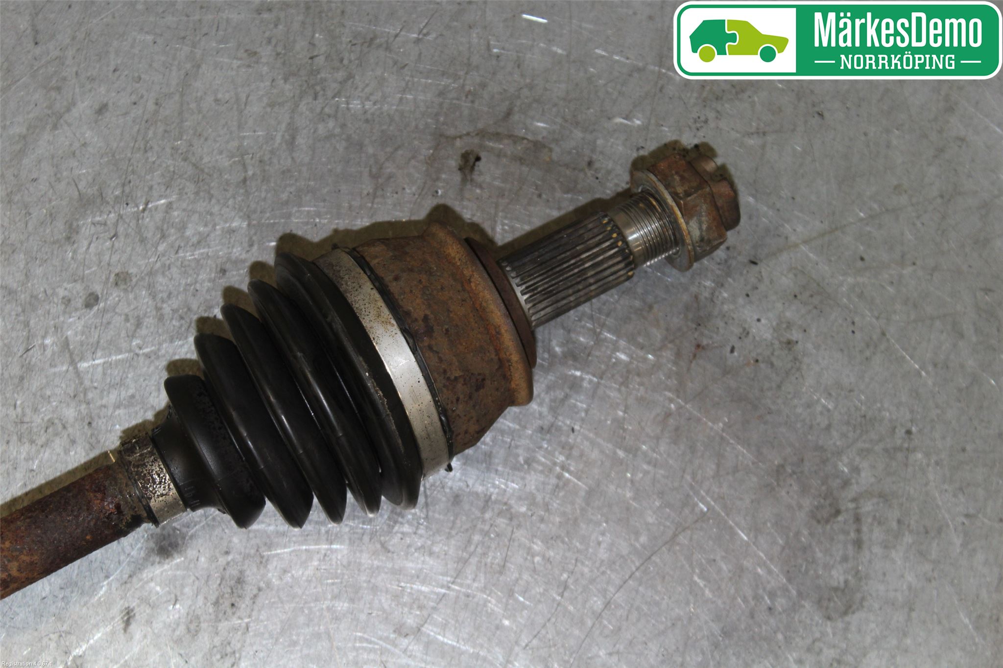 Opel CORSA D 07-14 Drivaksel Foran Kompl Venstre