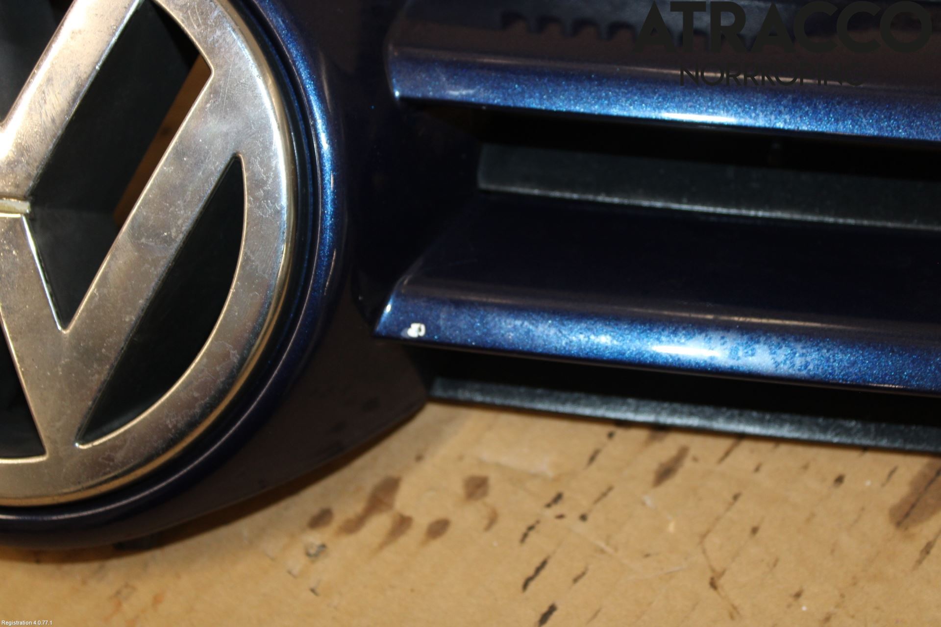 Volkswagen VW GOLF V 04-09 Grill Komplett