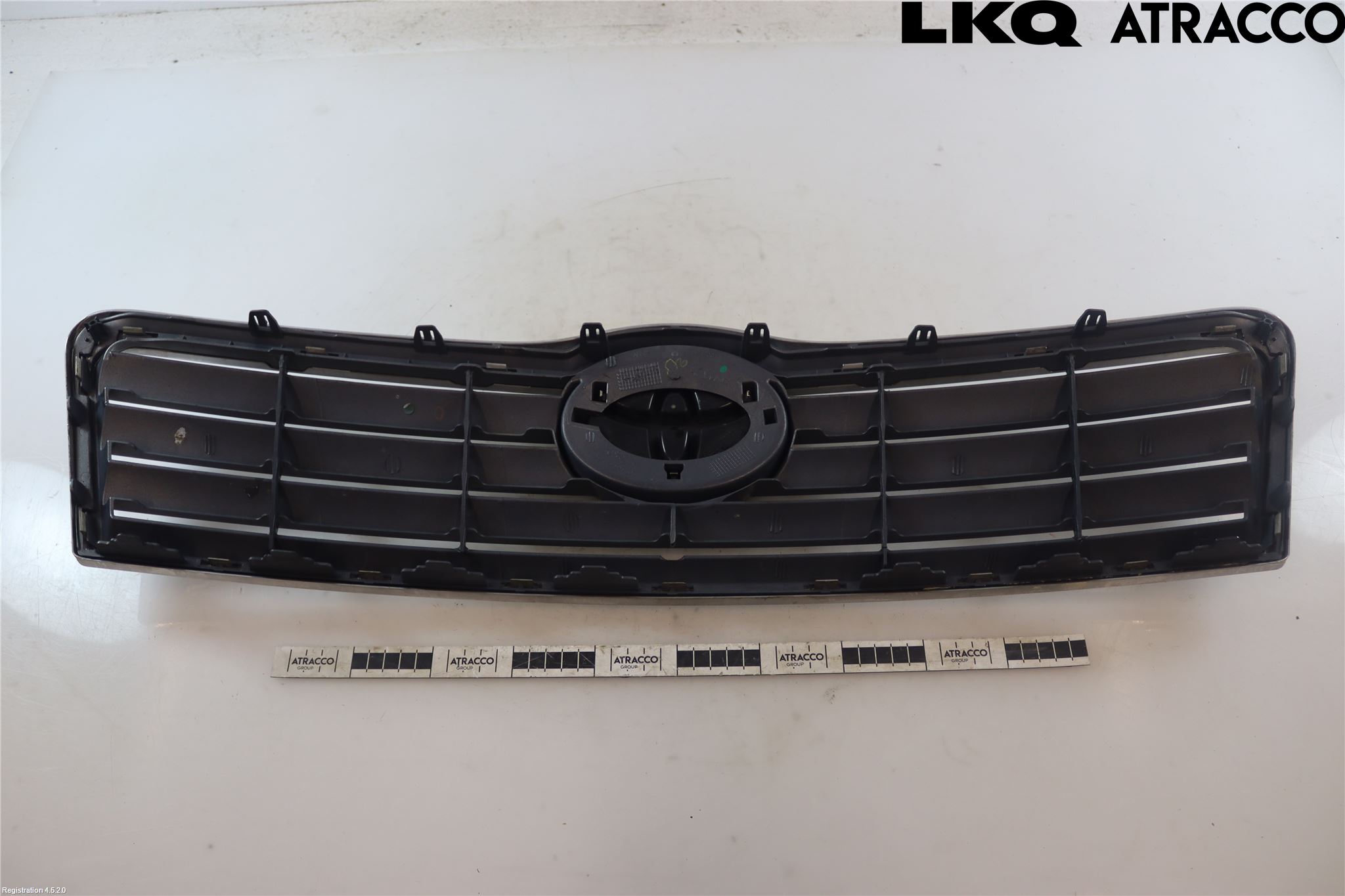 Toyota AVENSIS 03-06 Grill Komplett