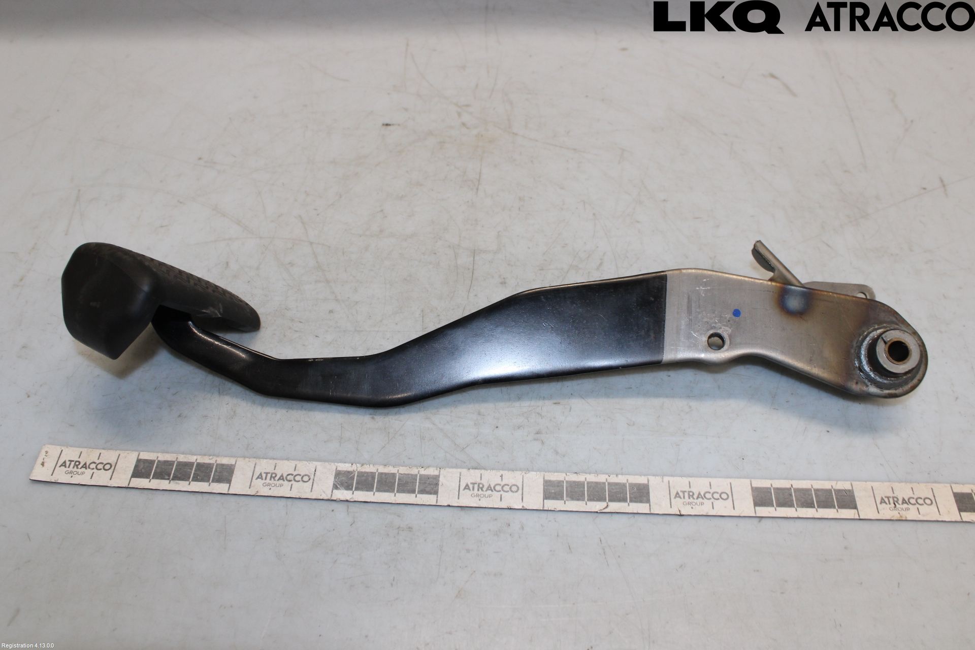 Toyota COROLLA CROSS XG10 22- Bremsepedal