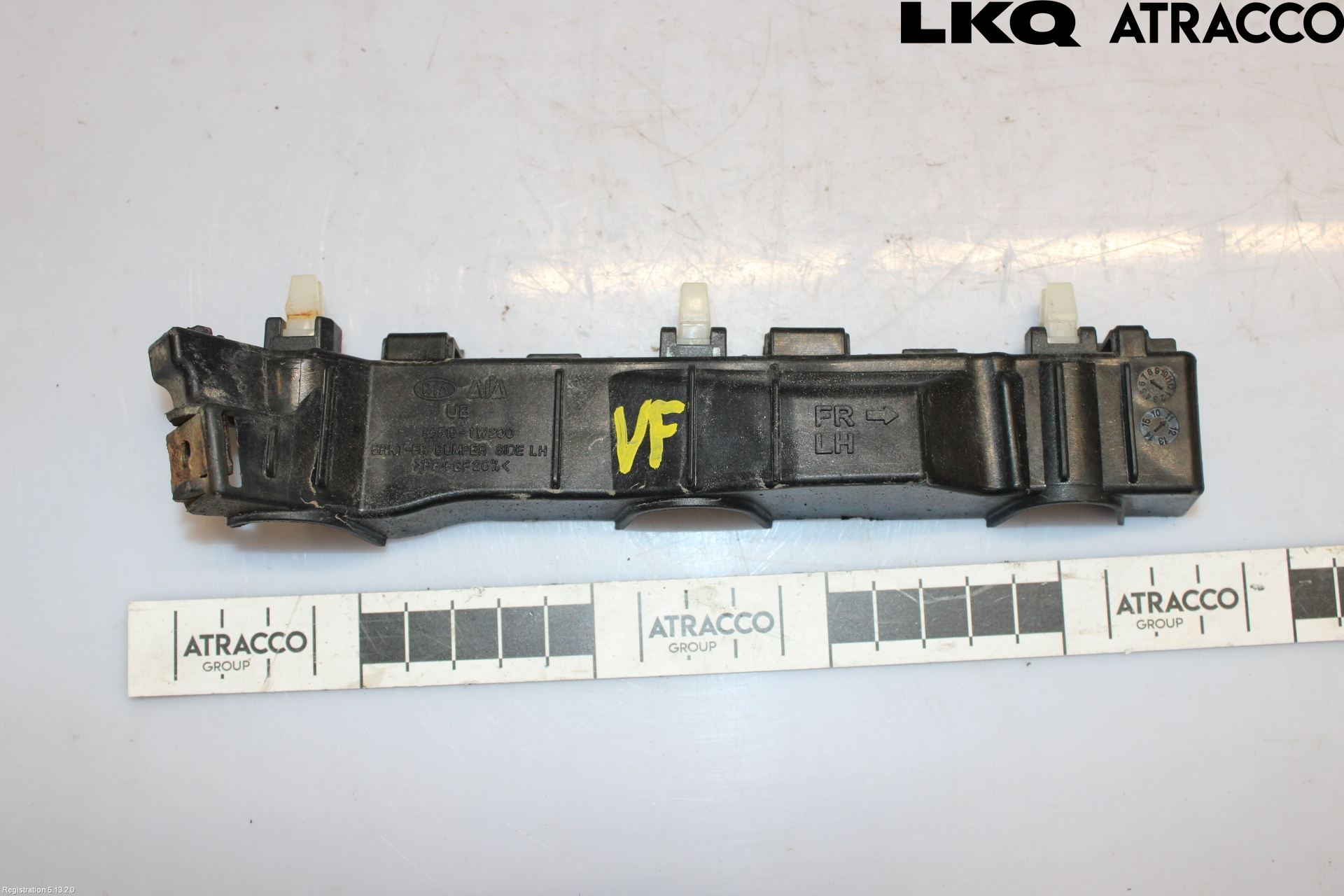 Kia RIO 12-16 Støtfangerfeste Foran Venstre