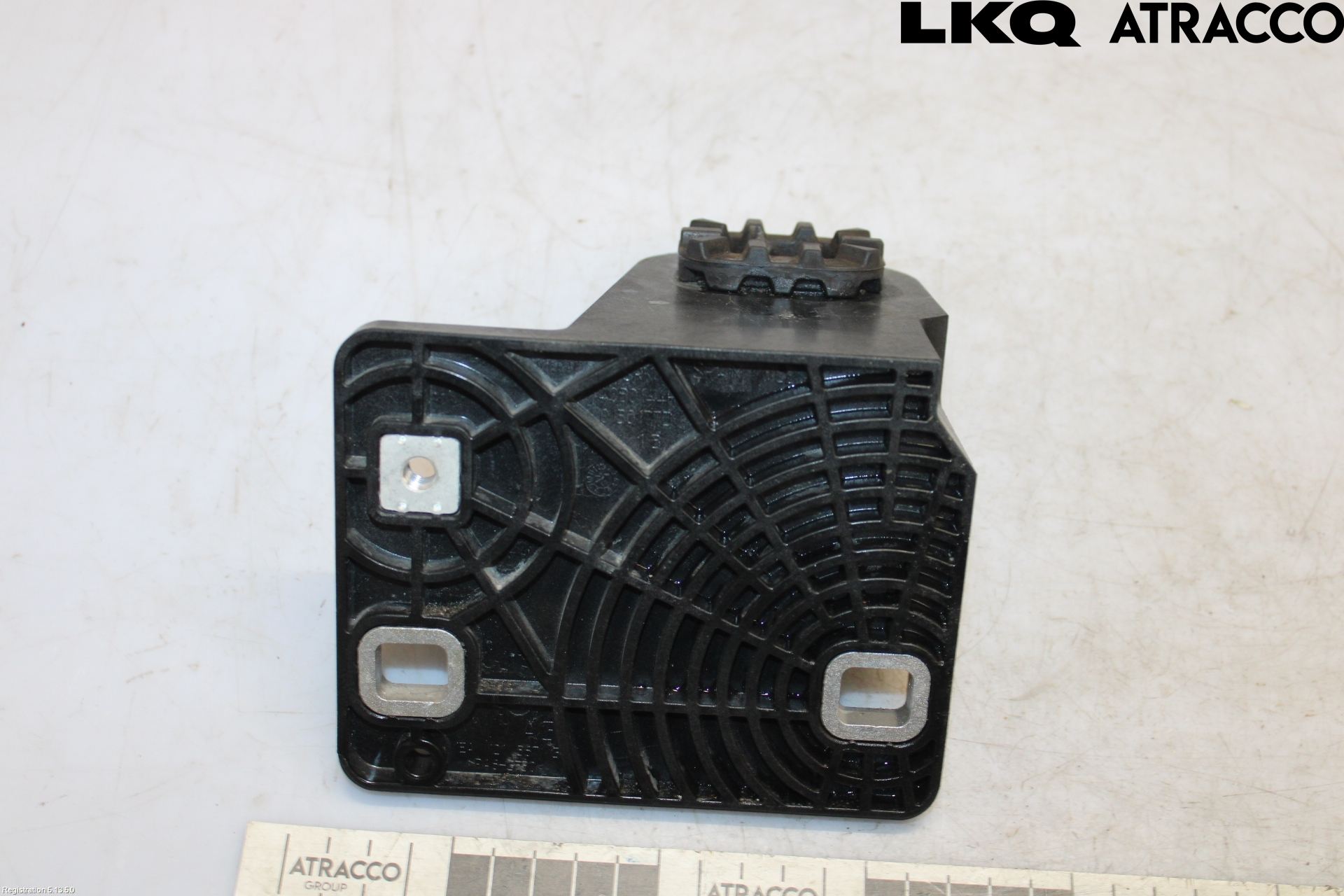 Volkswagen VW ID.7/TOURER 24- Radiator Feste - Ramme - Bjelk