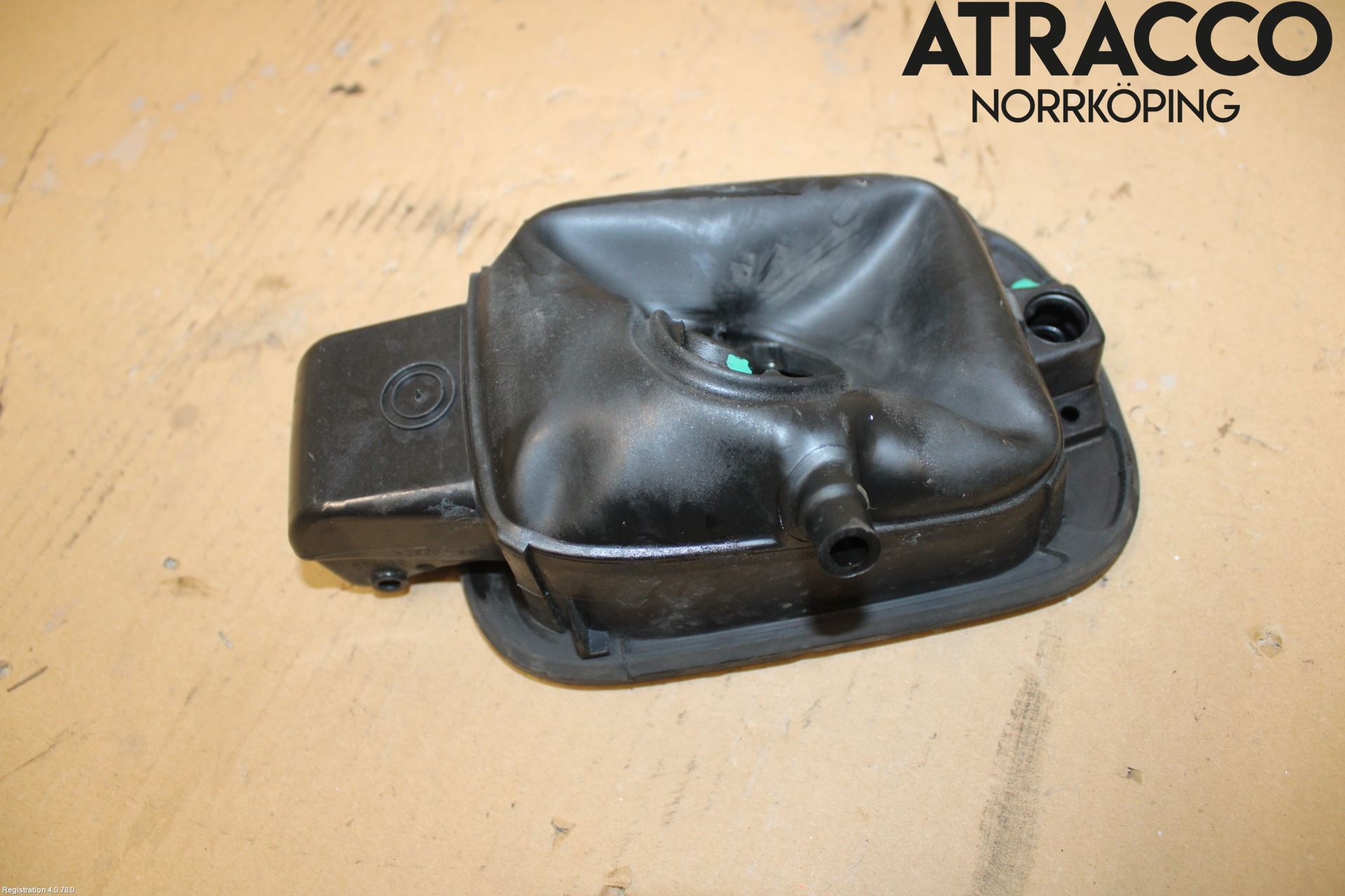 Volkswagen VW GOLF VI 09-13 Drivstoff Tankluke