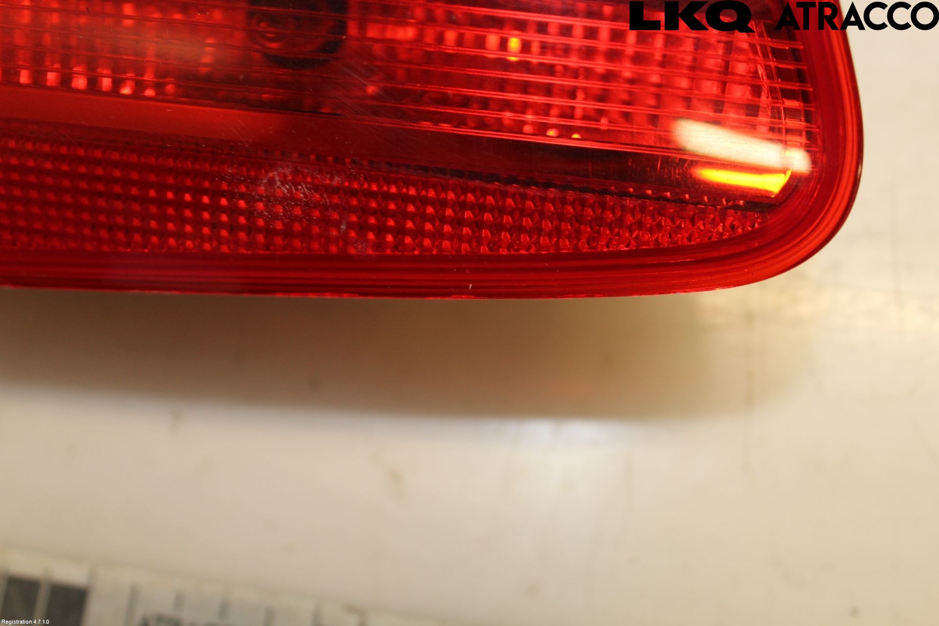 Volkswagen VW TOURAN 10-15 Baklykt Venstre  På Luke(Indre
