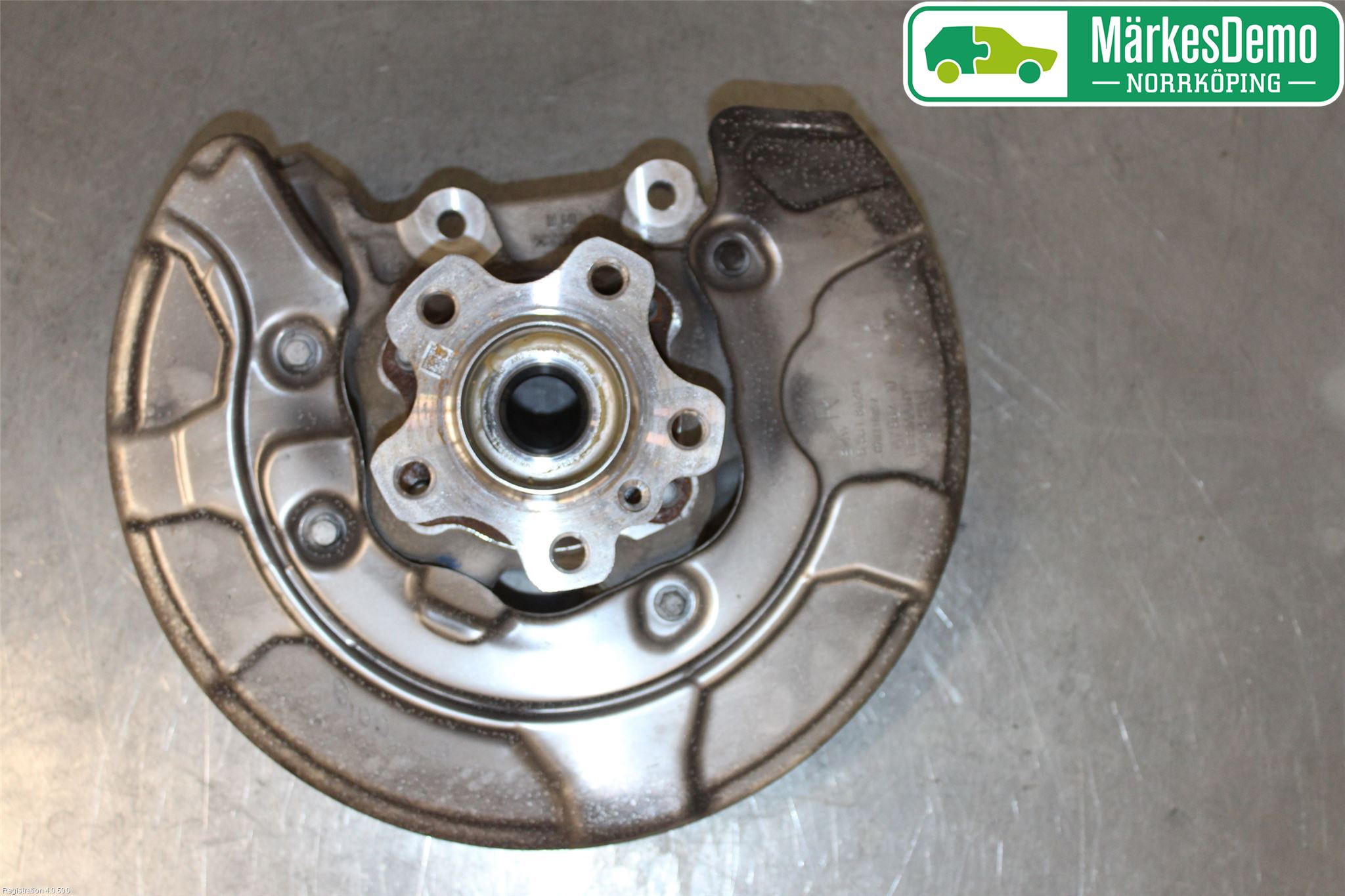 BMW 5 G30/G31/F90 17-23 Spindel Hb