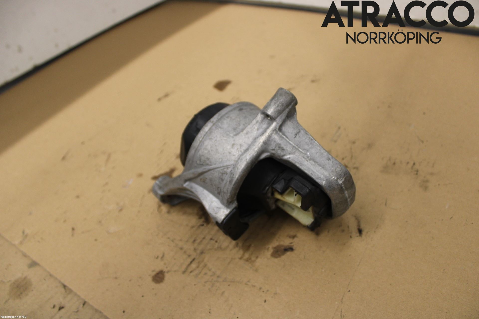Audi A4/S4 B9 20- Motor Feste Gummi