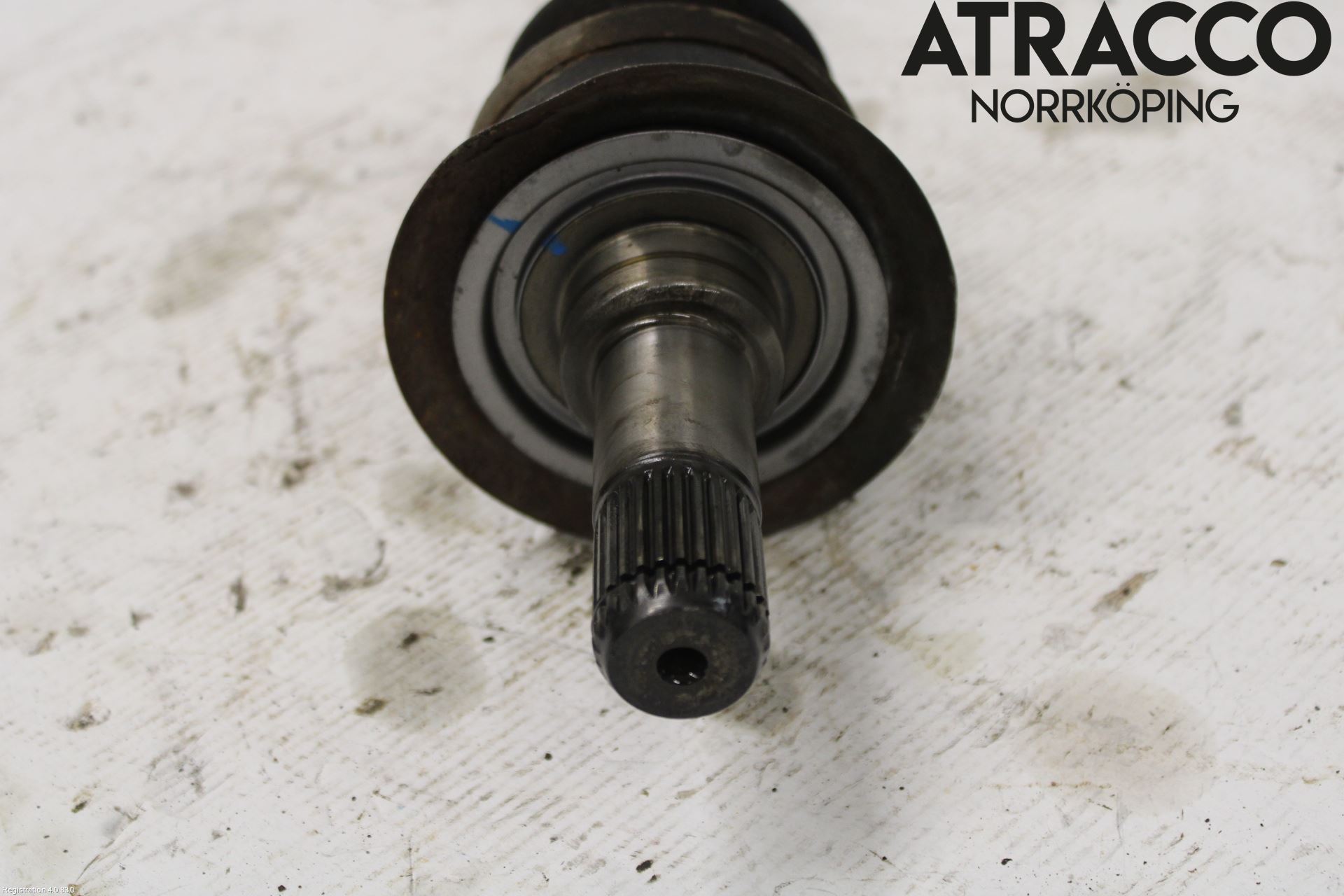 BMW 5 F10/F11/F18 09-17 Drivaksel Bak Kompl Venstre