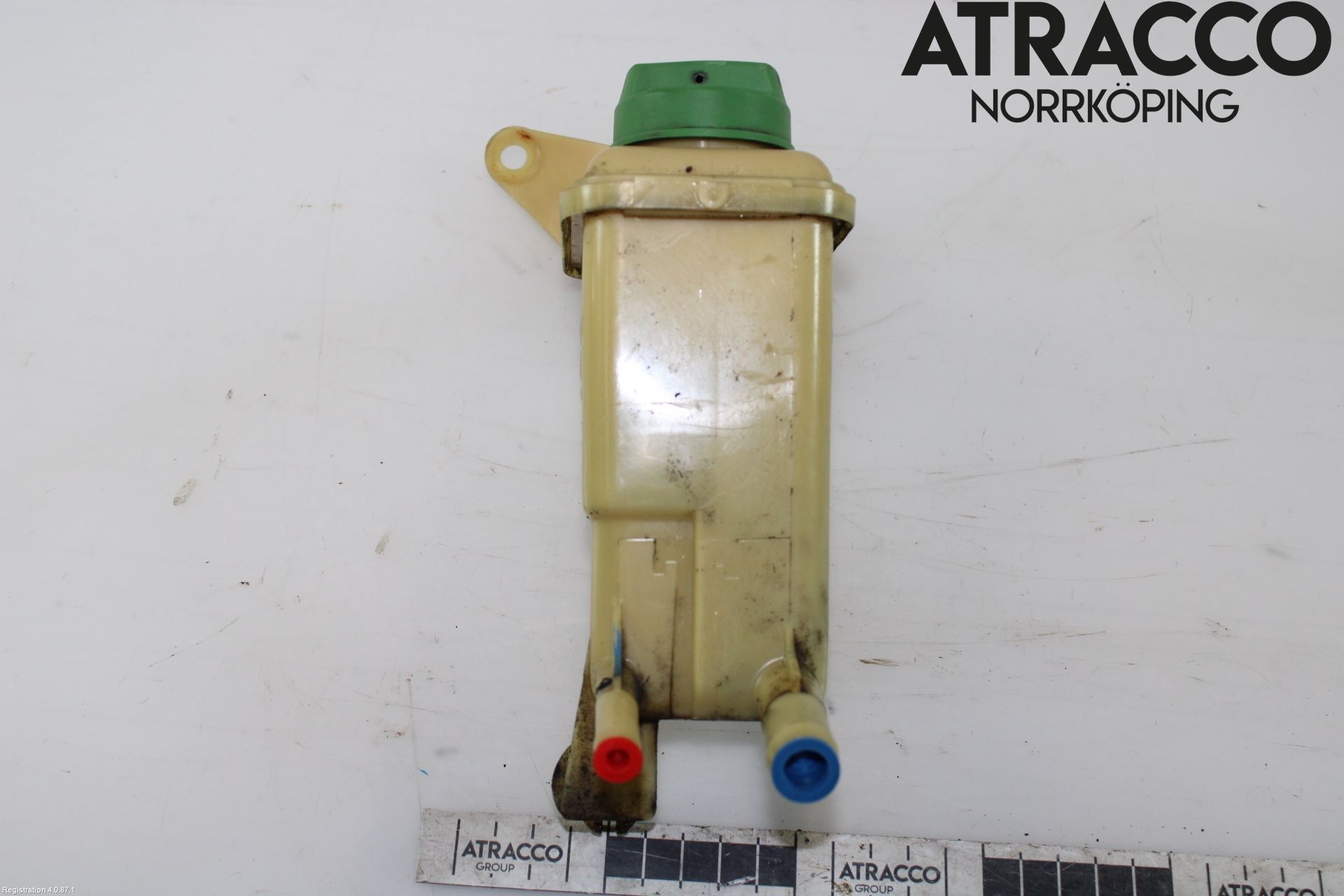 Audi A4/S4 99B-00 Servo Oljebeholder
