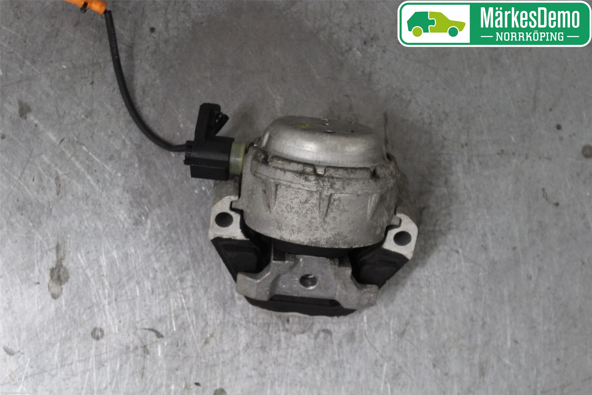 Audi A6 ALLROAD 12-18 Motor Feste Gummi