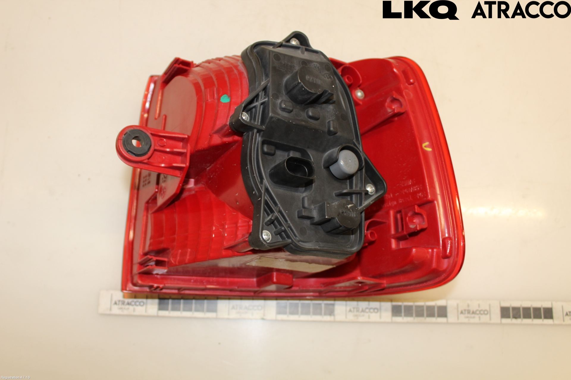 Volkswagen VW TOURAN 10-15 Baklykt Venstre