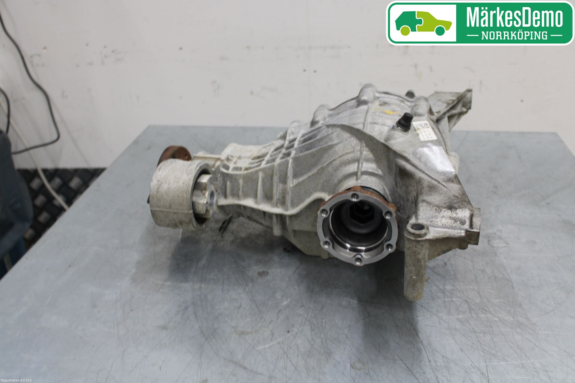 Audi A4/S4 B9 16-19 Bakaksel Kardang Bak -Diff