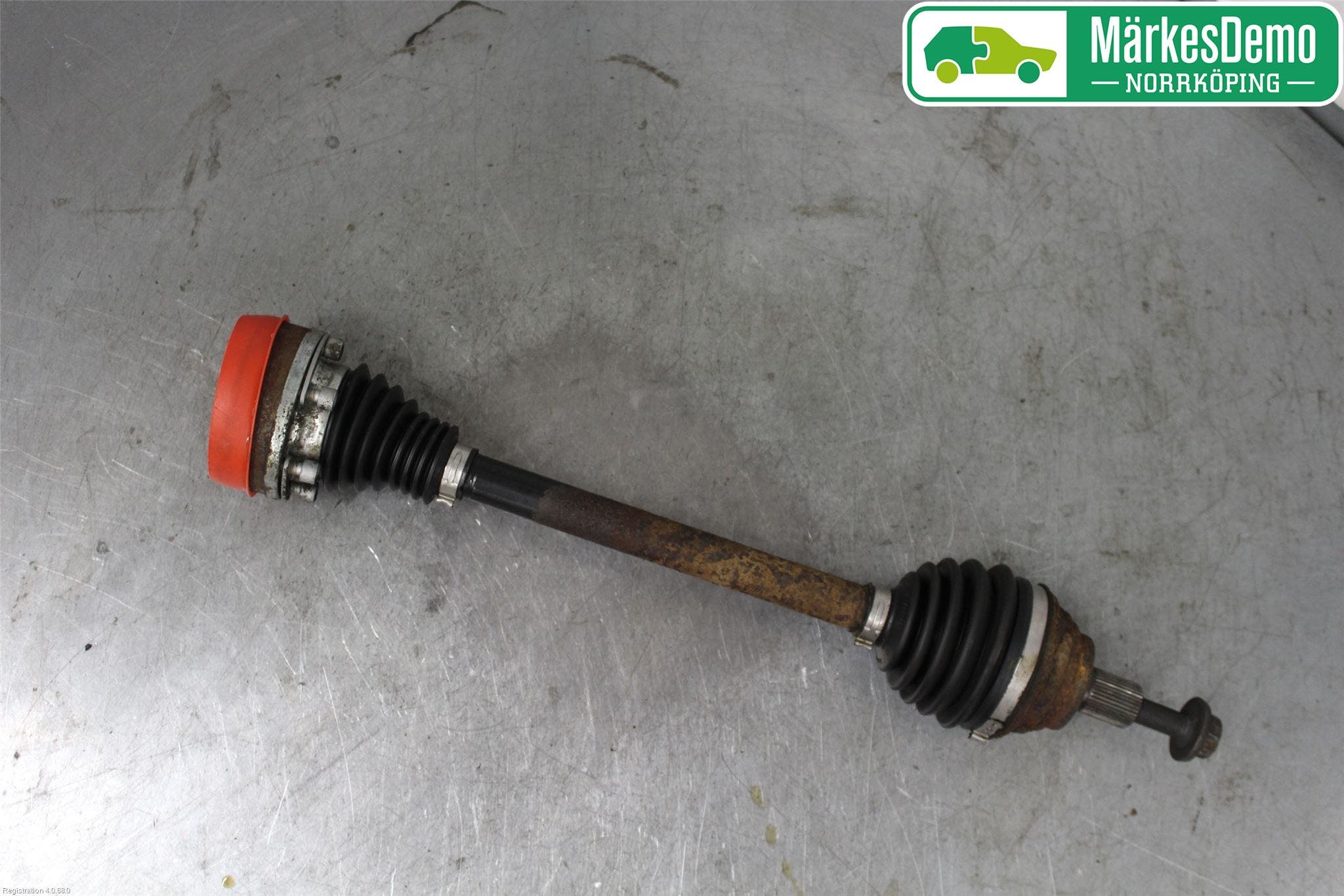 Volkswagen VW GOLF V 04-09 Drivaksel Foran Kompl Venstre