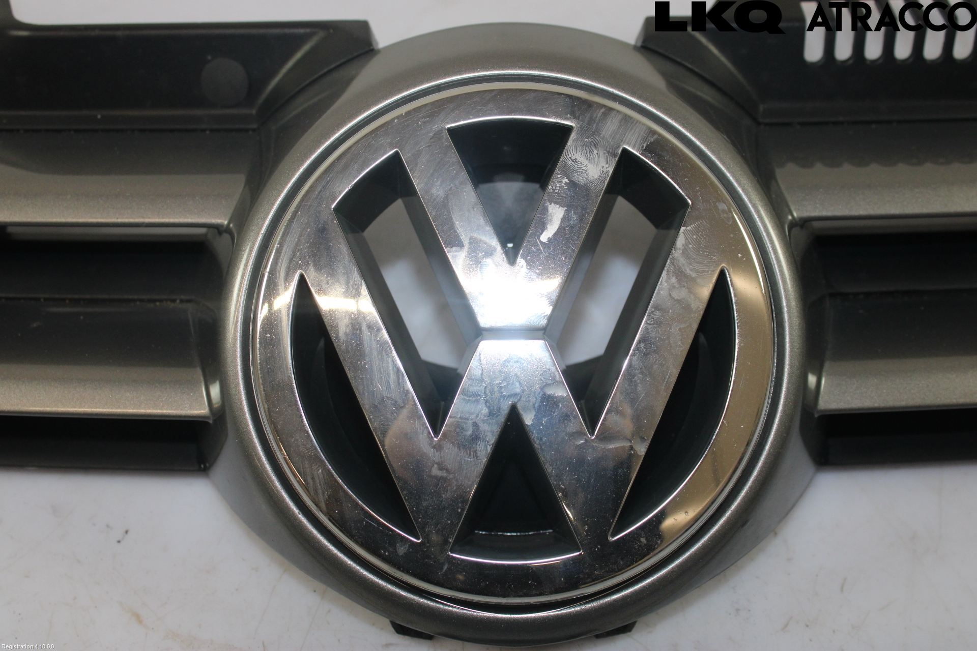 Volkswagen VW GOLF V 04-09 Grill Komplett