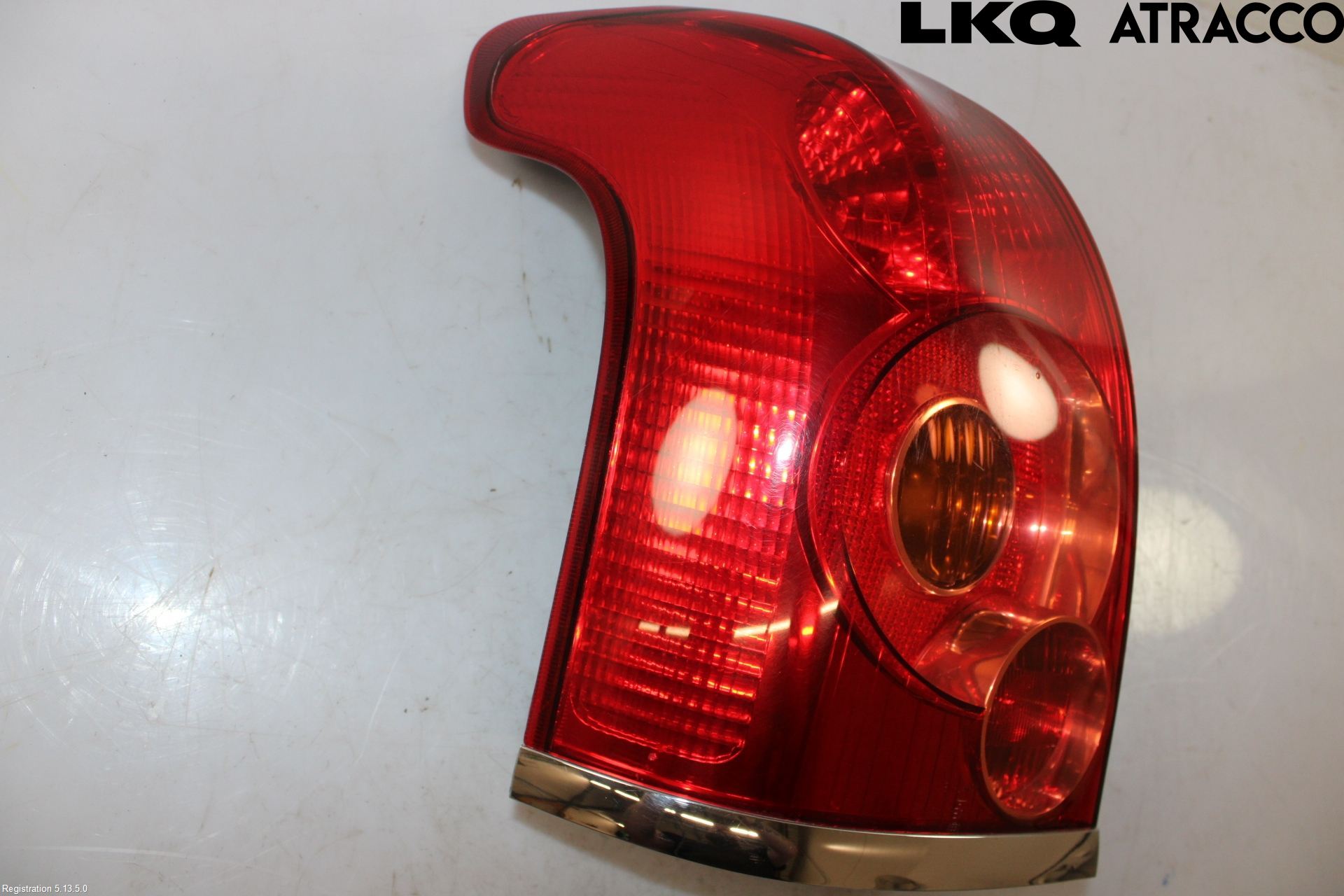 Toyota AVENSIS 03-06 Baklykt Venstre