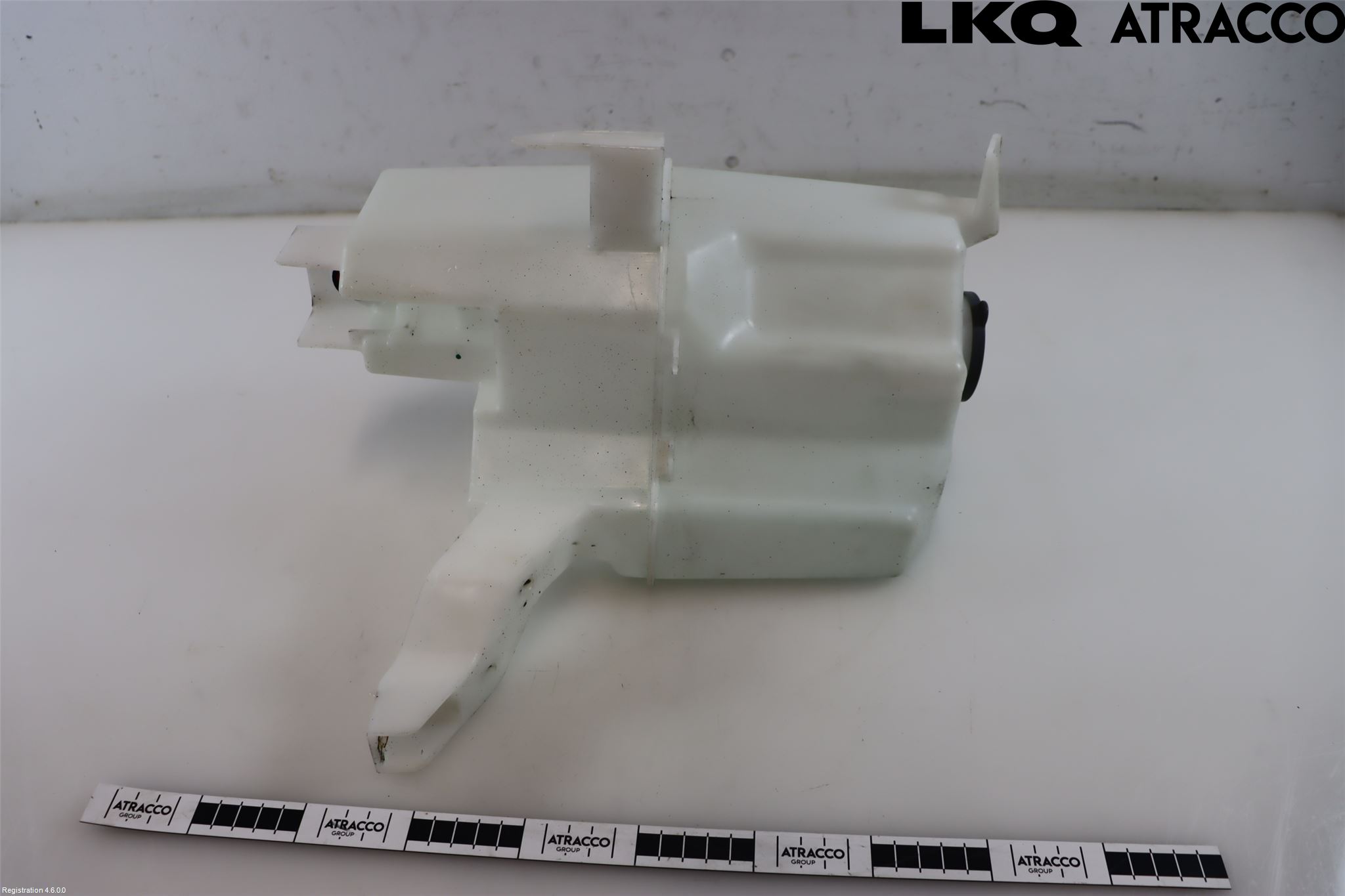 Nissan NV200/NV200 COMBI Spylerbeholder Frontrute