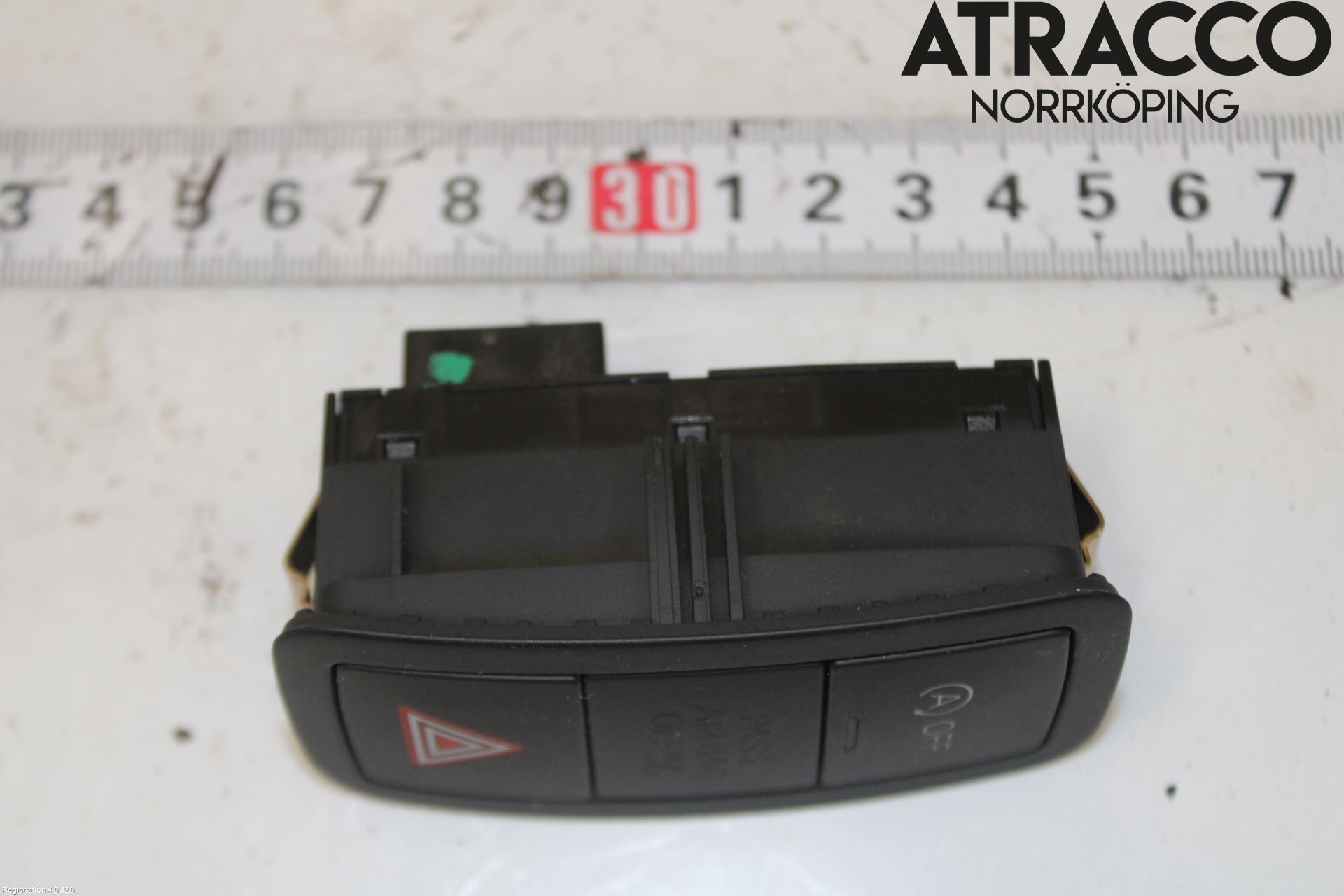 Audi A1/S1 11-18 Bryter Varsel (Nødblink)