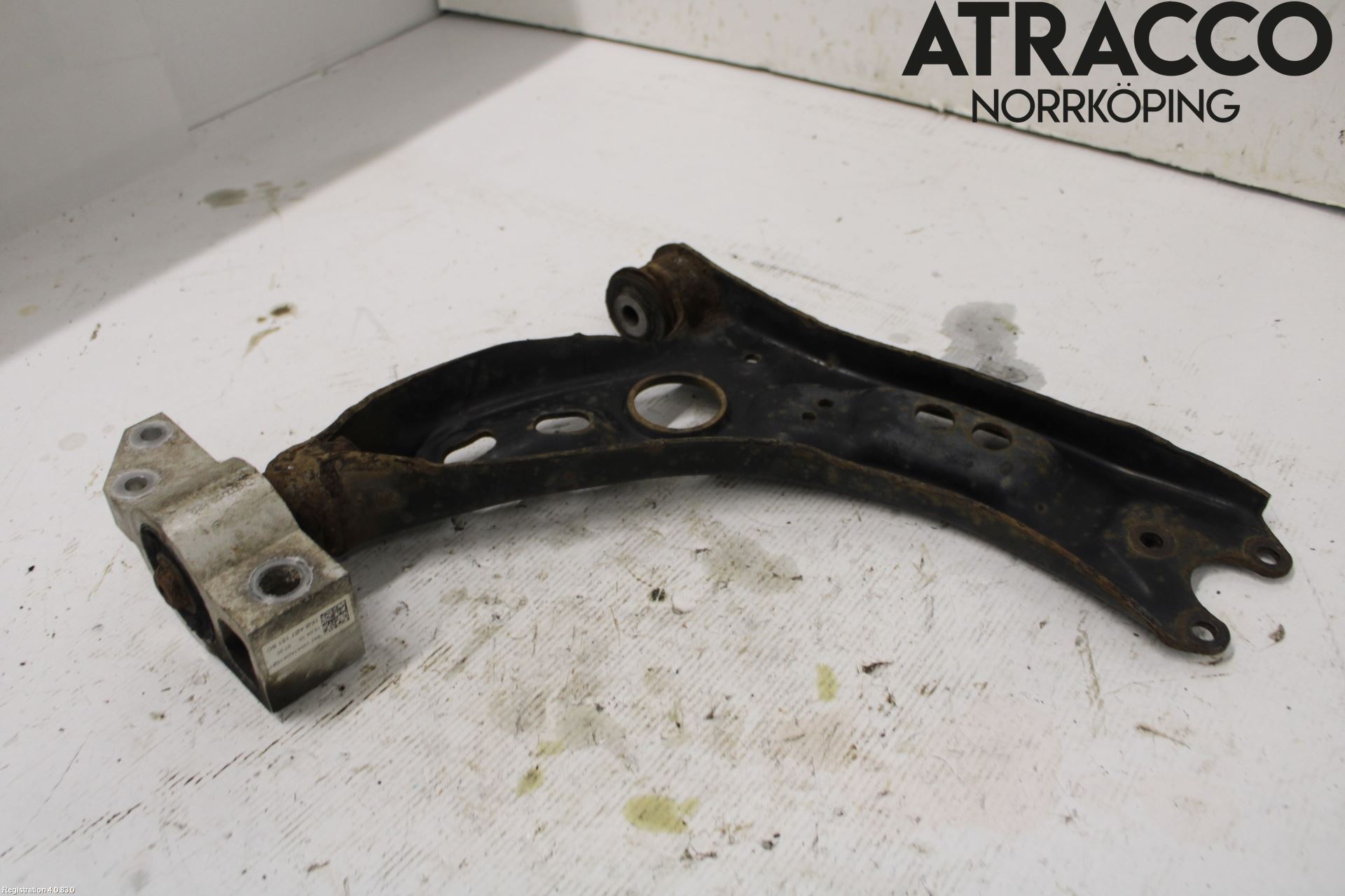 Volkswagen VW GOLF VI 09-13 Bærearm Foran Venstre Nedre