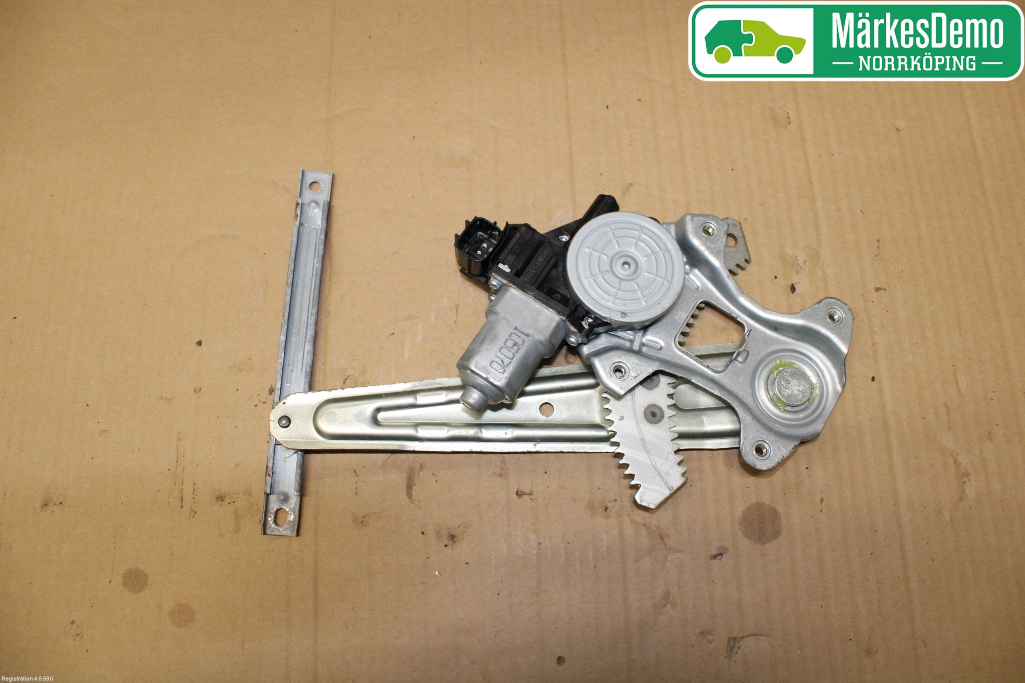 Nissan JUKE 10-14 Vindusheis El Komp