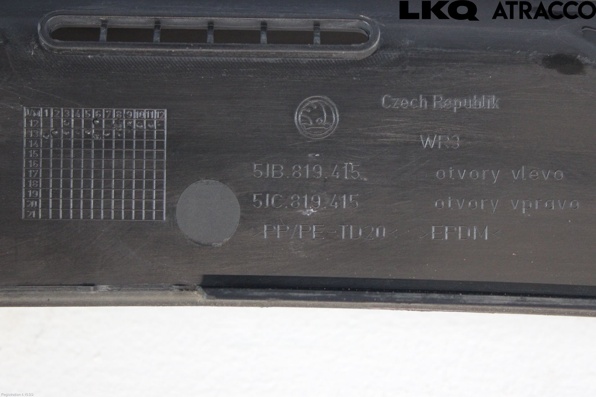 Skoda RAPID Visker Deksel-Grill-Under Frr