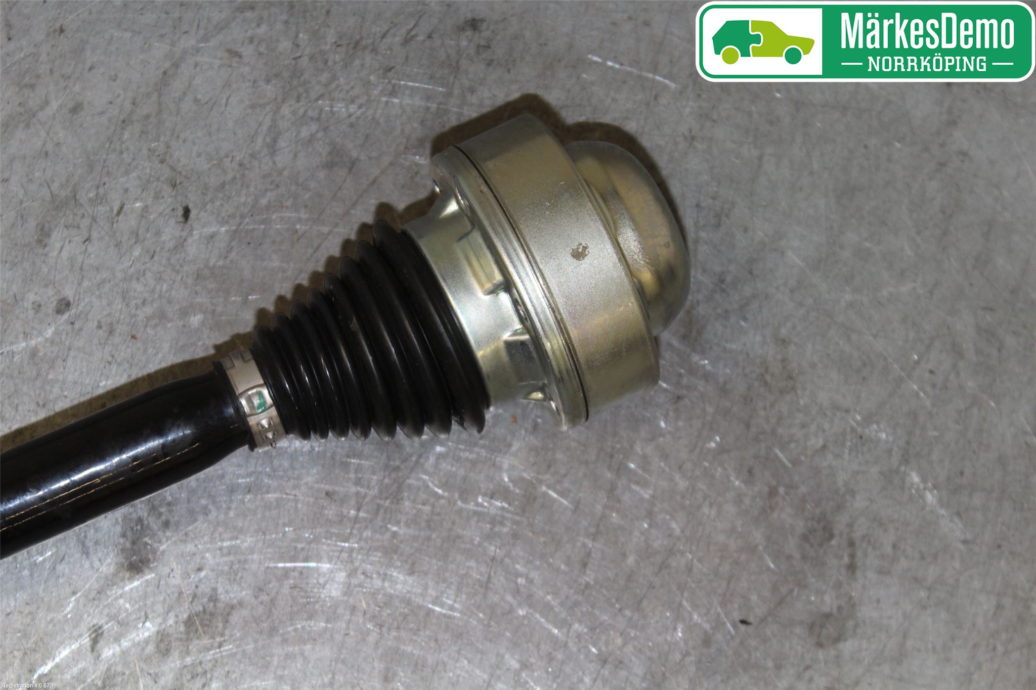 Audi A4/S4 B9 20- Drivaksel Bak Kompl Høyre