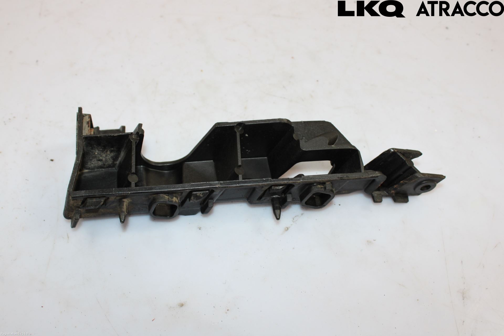 Audi A6/S6 4G 11-18 Støtfangerfeste Foran Høyre