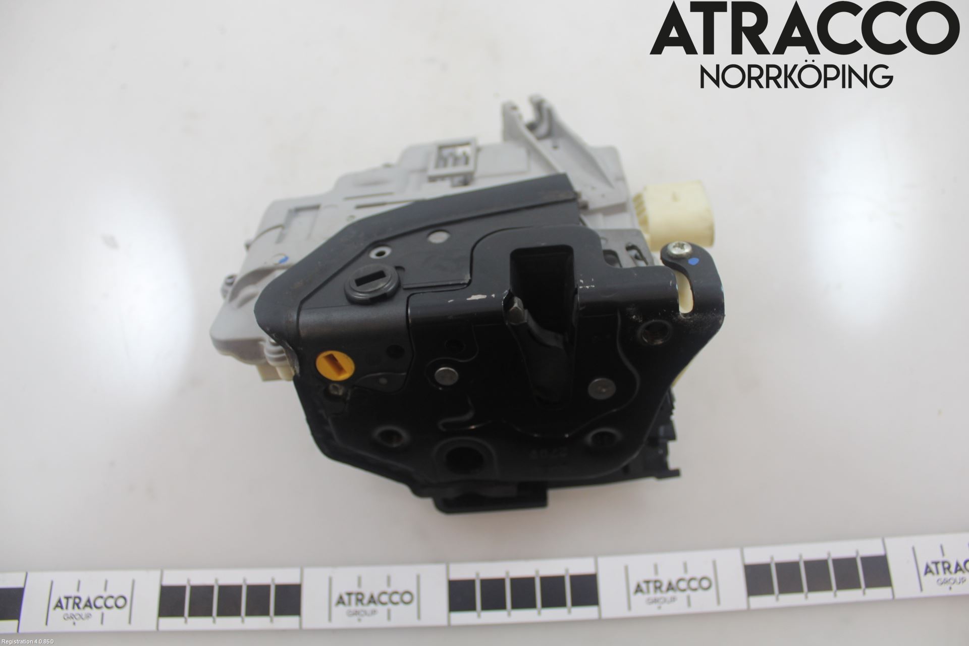 Volkswagen VW PASSAT 05-11 Dørlås - Låsekasse