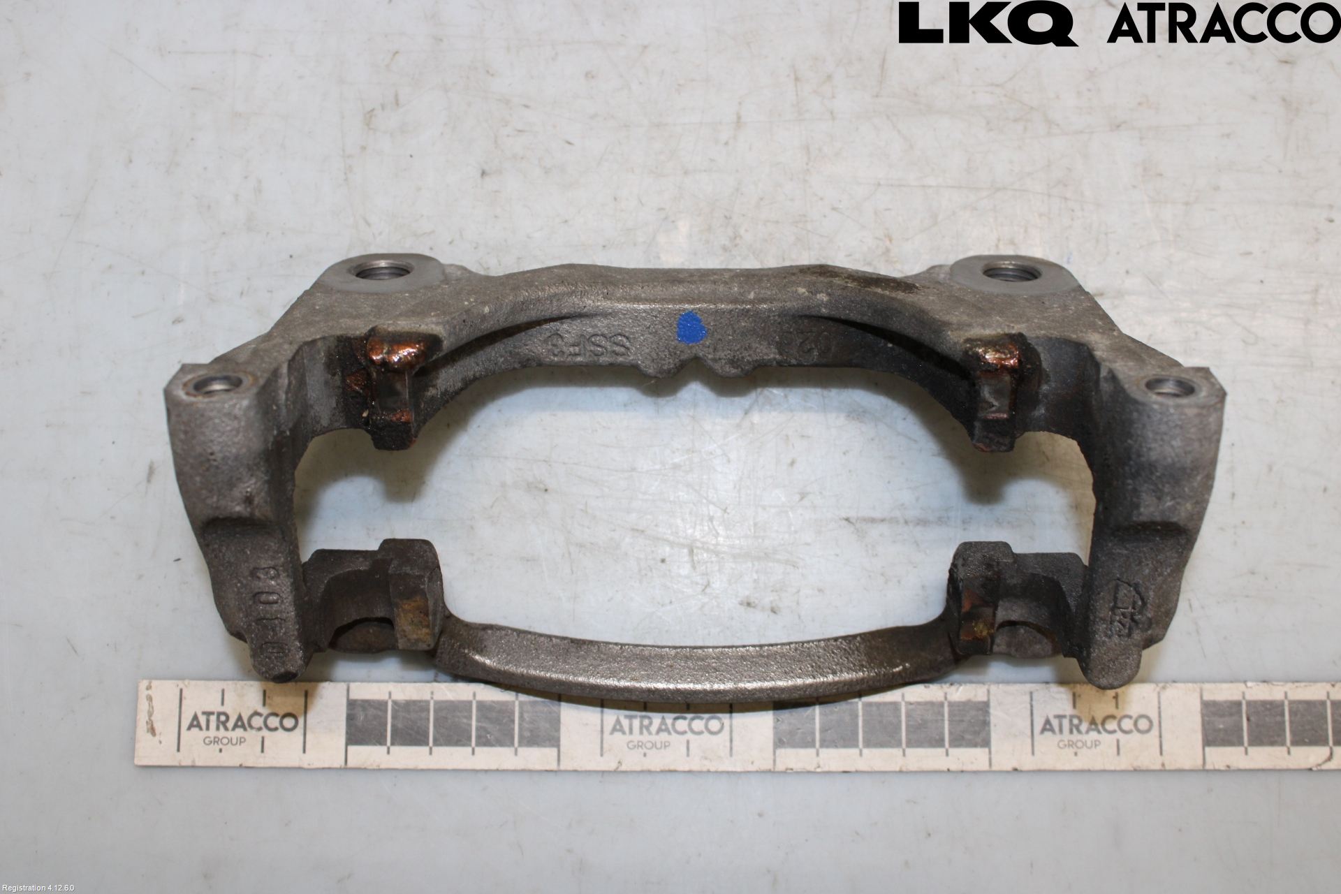 MG 4 23- Bremsecaliper Feste Holder