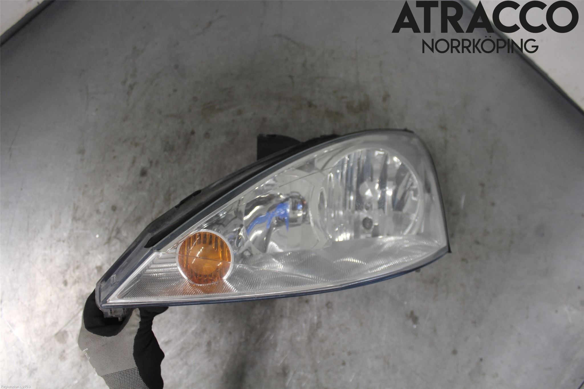Ford FOCUS     99-04 Frontlykt Venstre