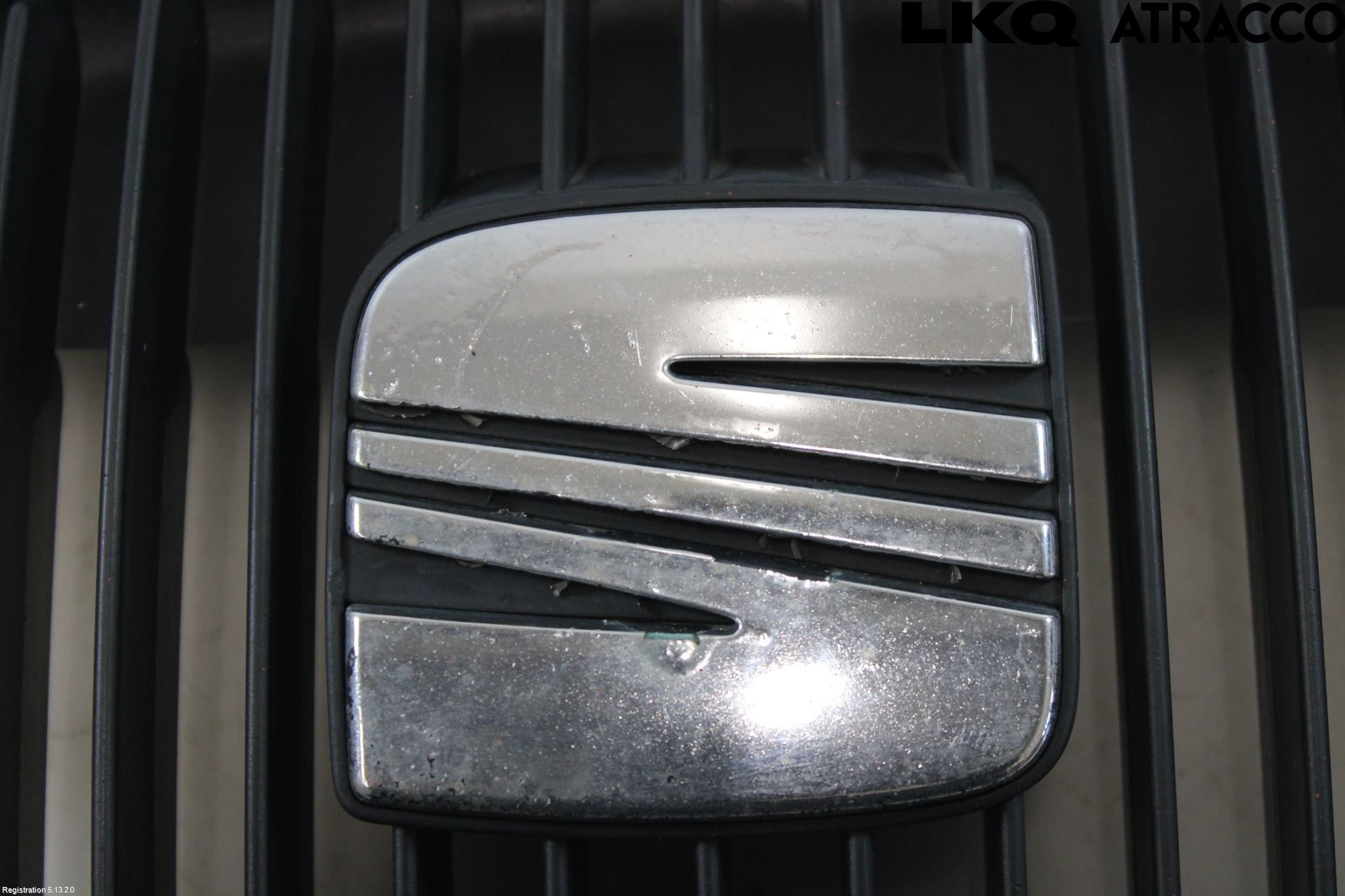 Seat IBIZA III 06-08 Grill Komplett