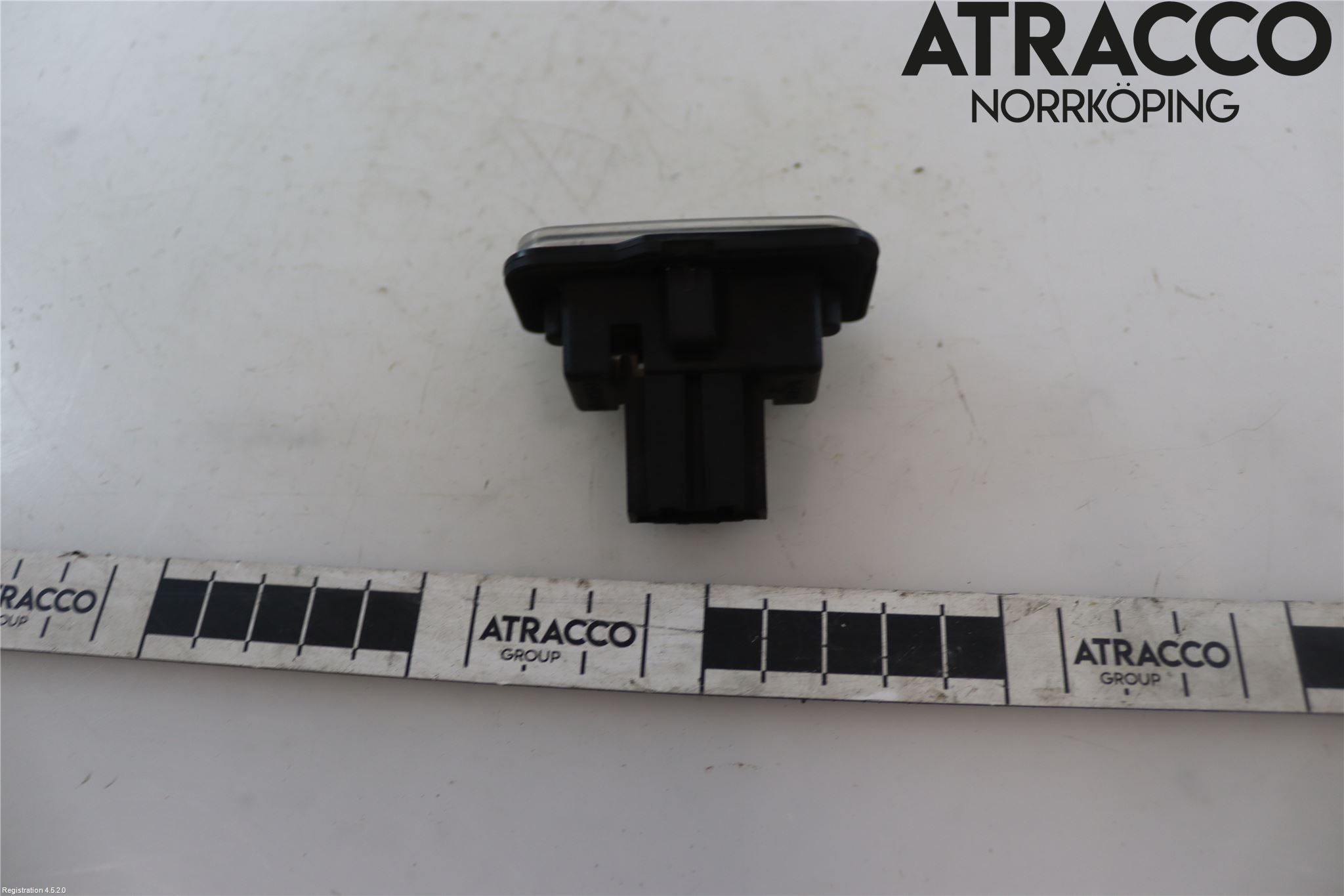 Mercedes-Benz MB E-KLASS (W211) 02-09 Skilt Belysning