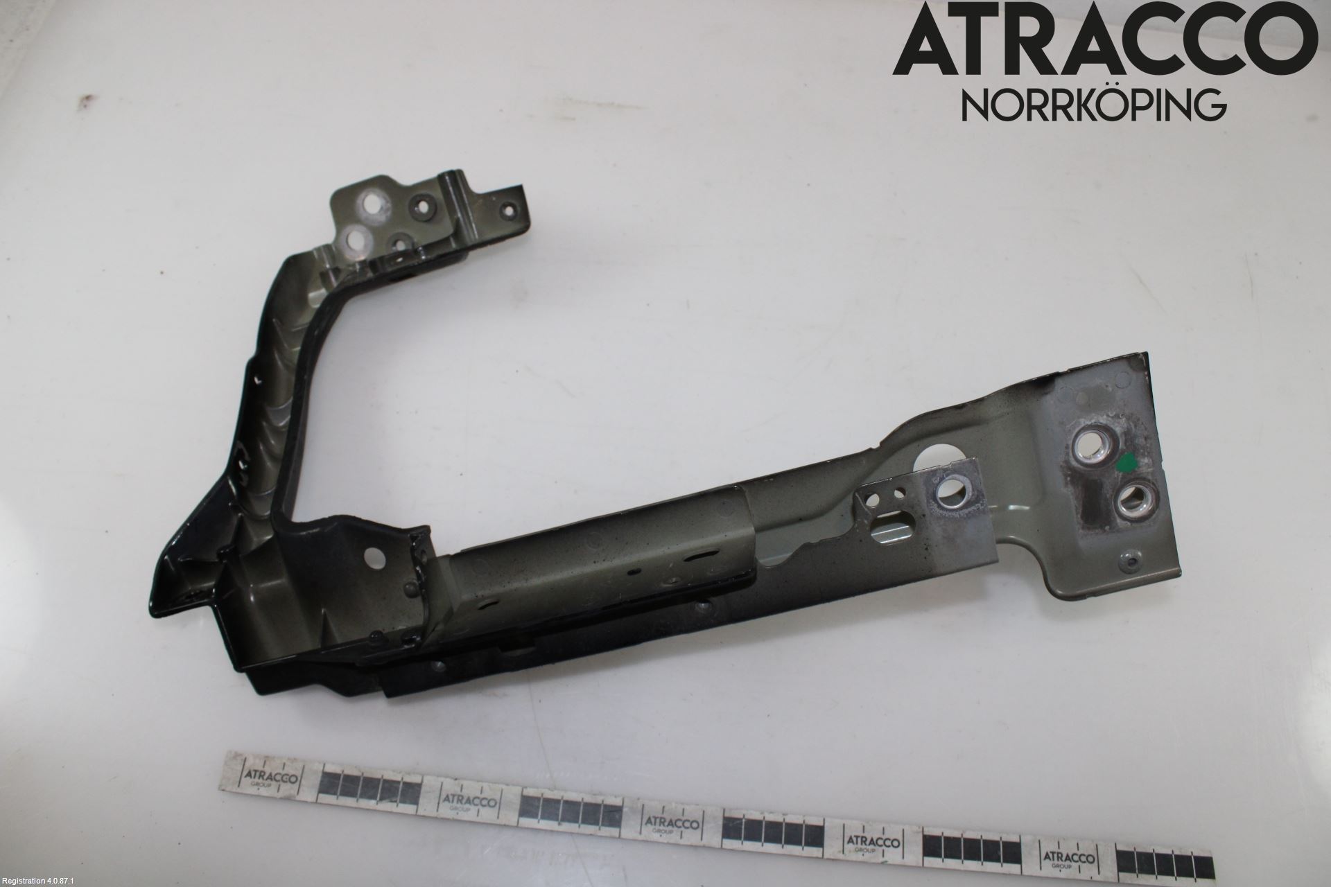 Jaguar XE (X760) 15-24 Frontplate